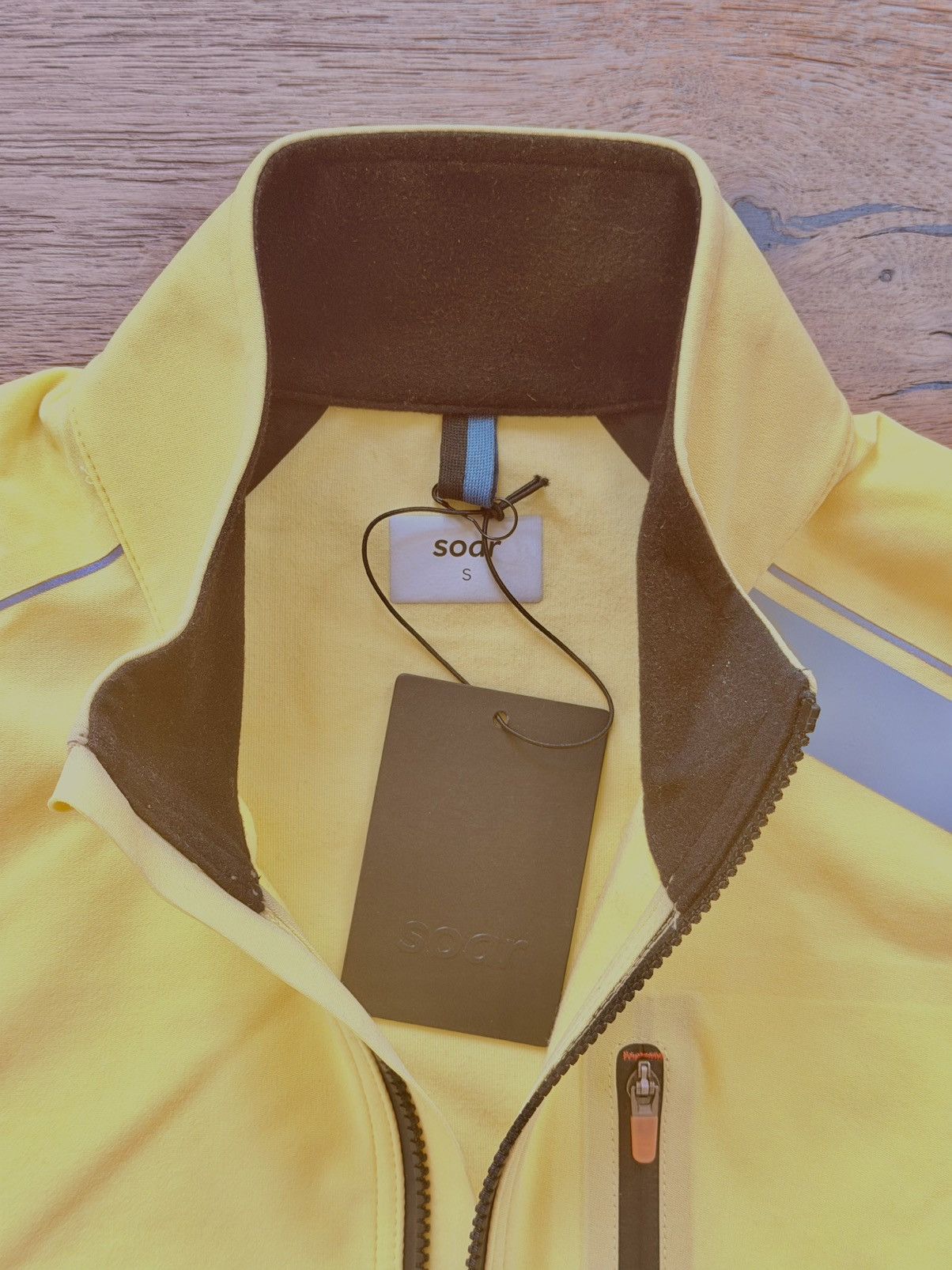 SOAR Running SOAR Running All Weather Jacket 3.0 – Yellow – Size S – BNWT Size US S / EU 44-46 / 1 - 2 Thumbnail