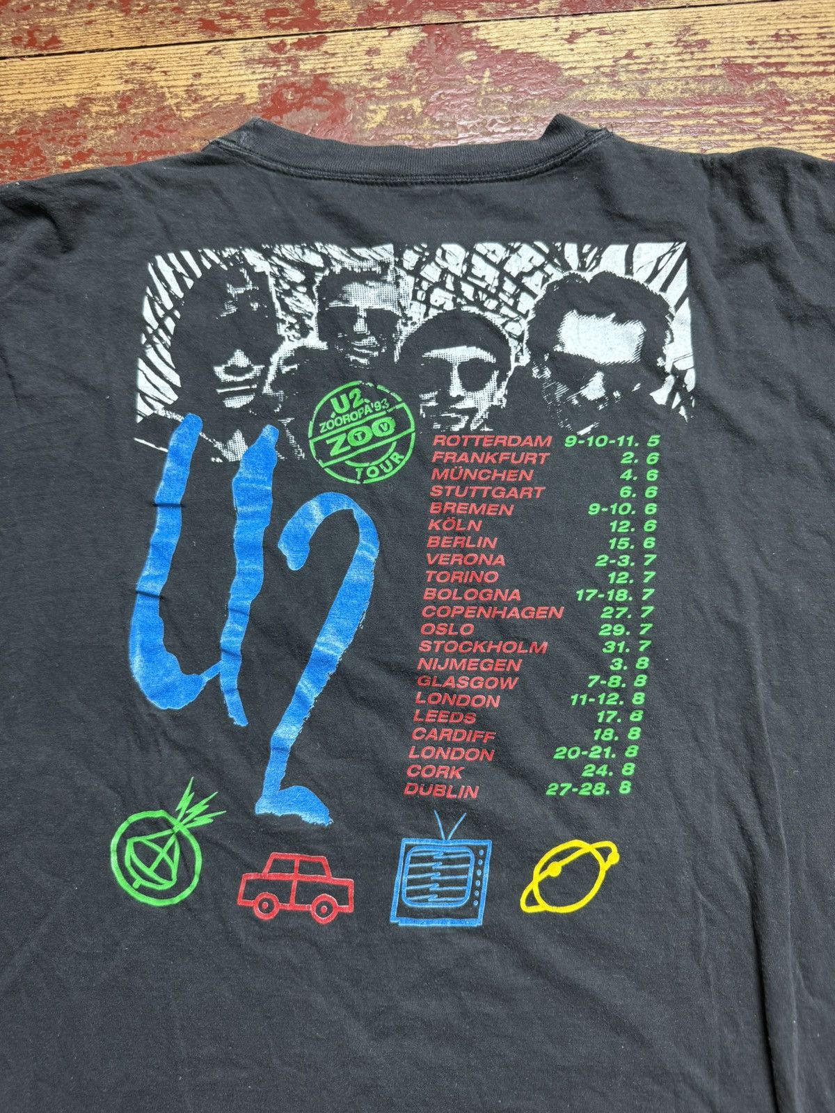 Vintage Vintage U2 all over print Zooropa 93 Tourshirt Size US M / EU 48-50 / 2 - 3 Thumbnail