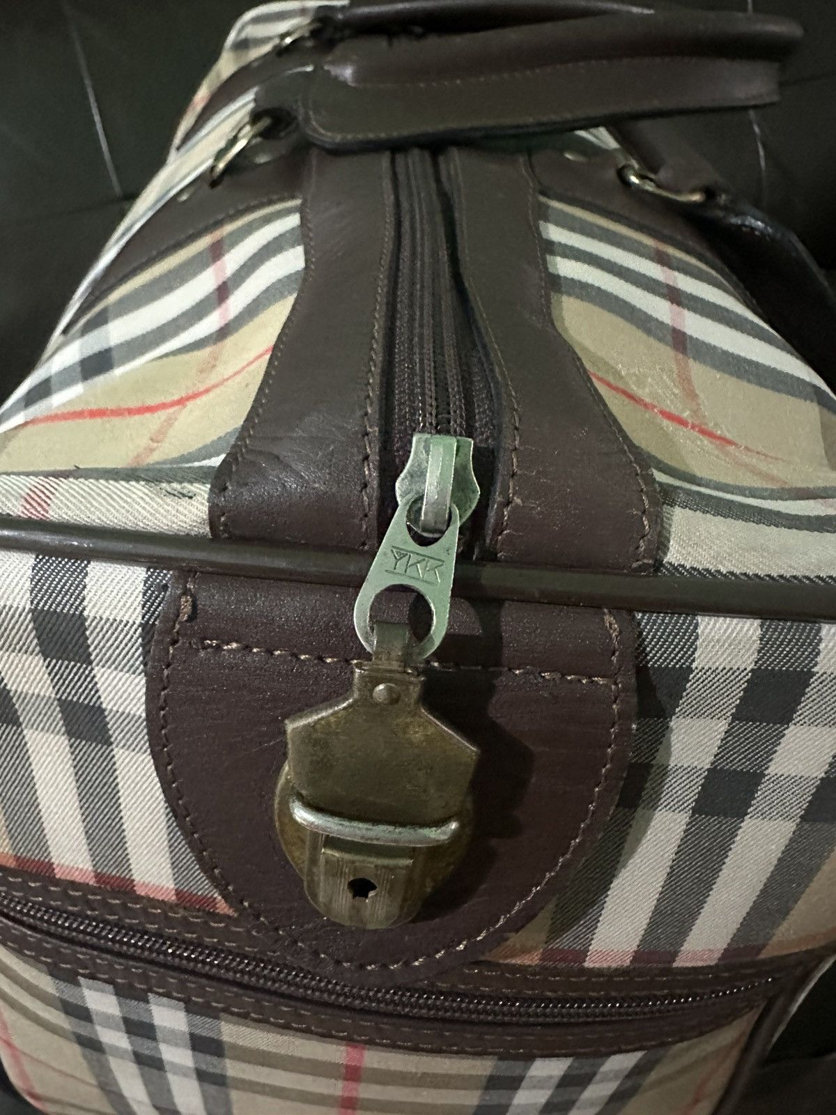 Burberry × Designer × Vintage Vintage 90s burberrys beige nova check travel bag Size ONE SIZE - 7 Thumbnail