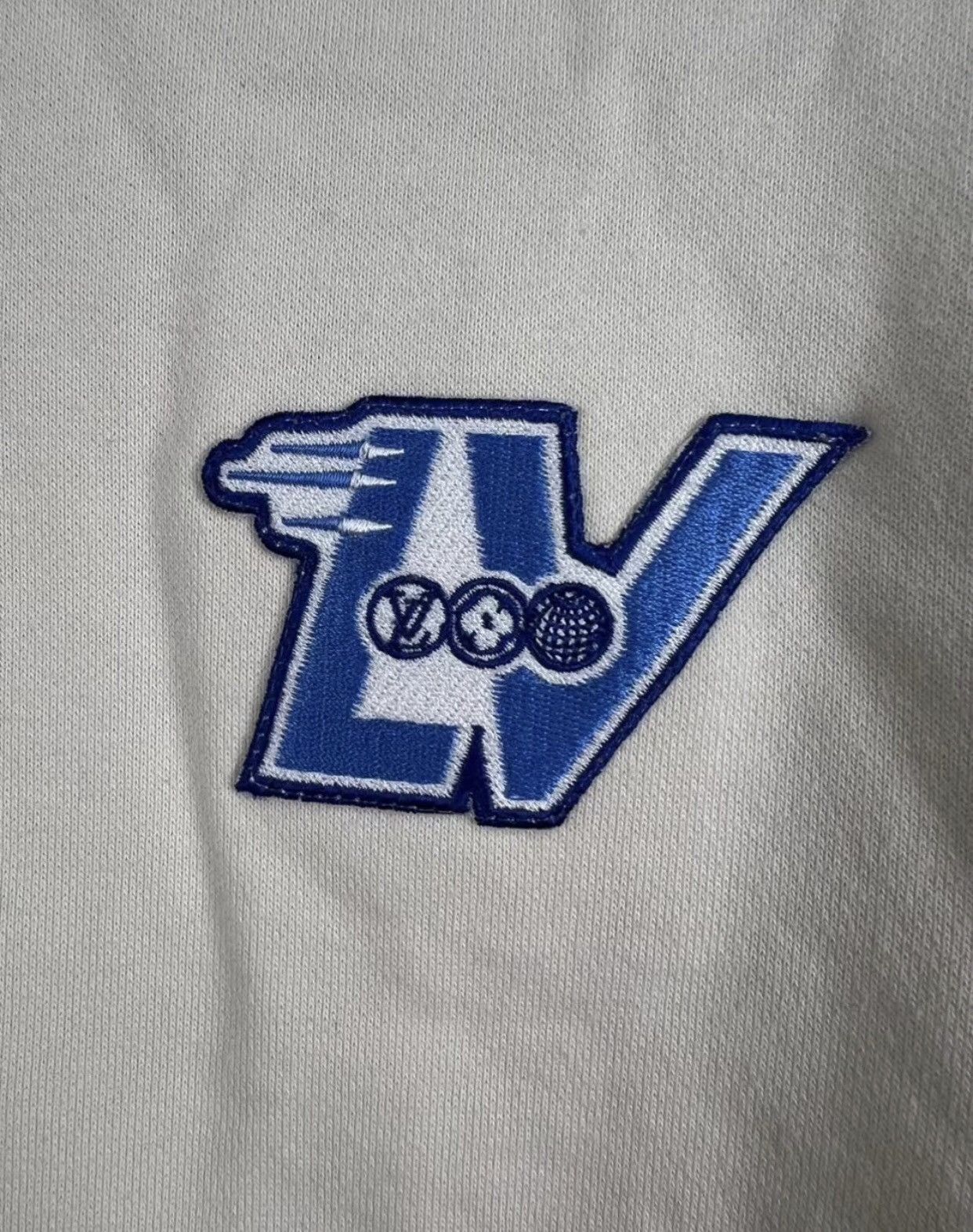 Louis Vuitton LOUIS VUITTON LV New Embroidered Logo Hoodie 2412- Size US M / EU 48-50 / 2 - 3 Thumbnail