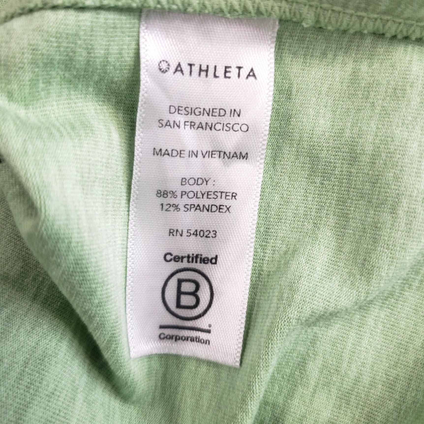 Athleta Athleta Womens Uptempo Long Sleeve Top XS Solid Green Thumbholes Shirt Womens XS Green Pullover Activewear 90s? Size XS / US 0-2 / IT 36-38 - 5 Thumbnail