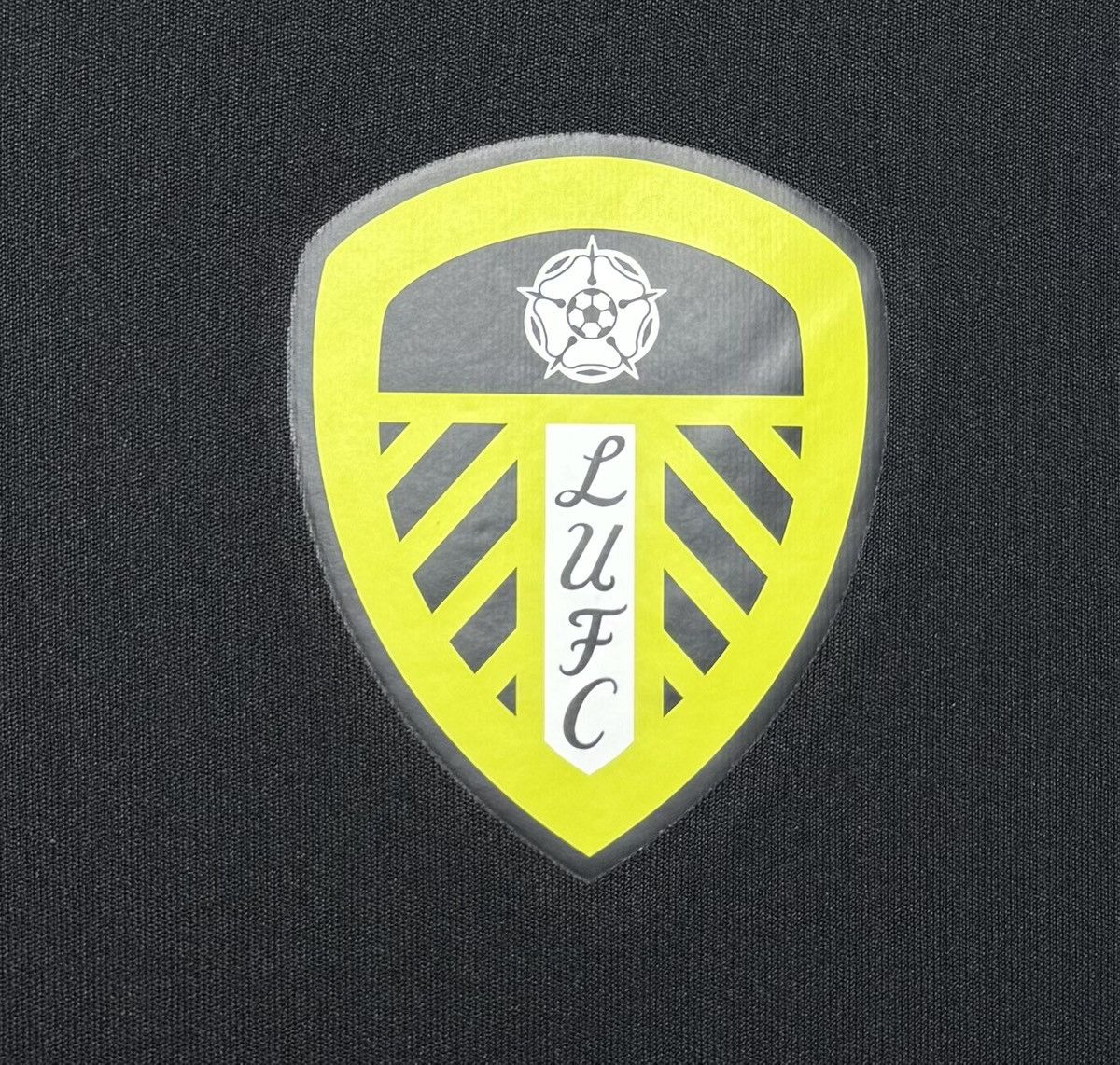 Adidas Leeds United 2021 2022 Football Shirt Soccer Jersey Adidas Size US L / EU 52-54 / 3 - 9 Thumbnail