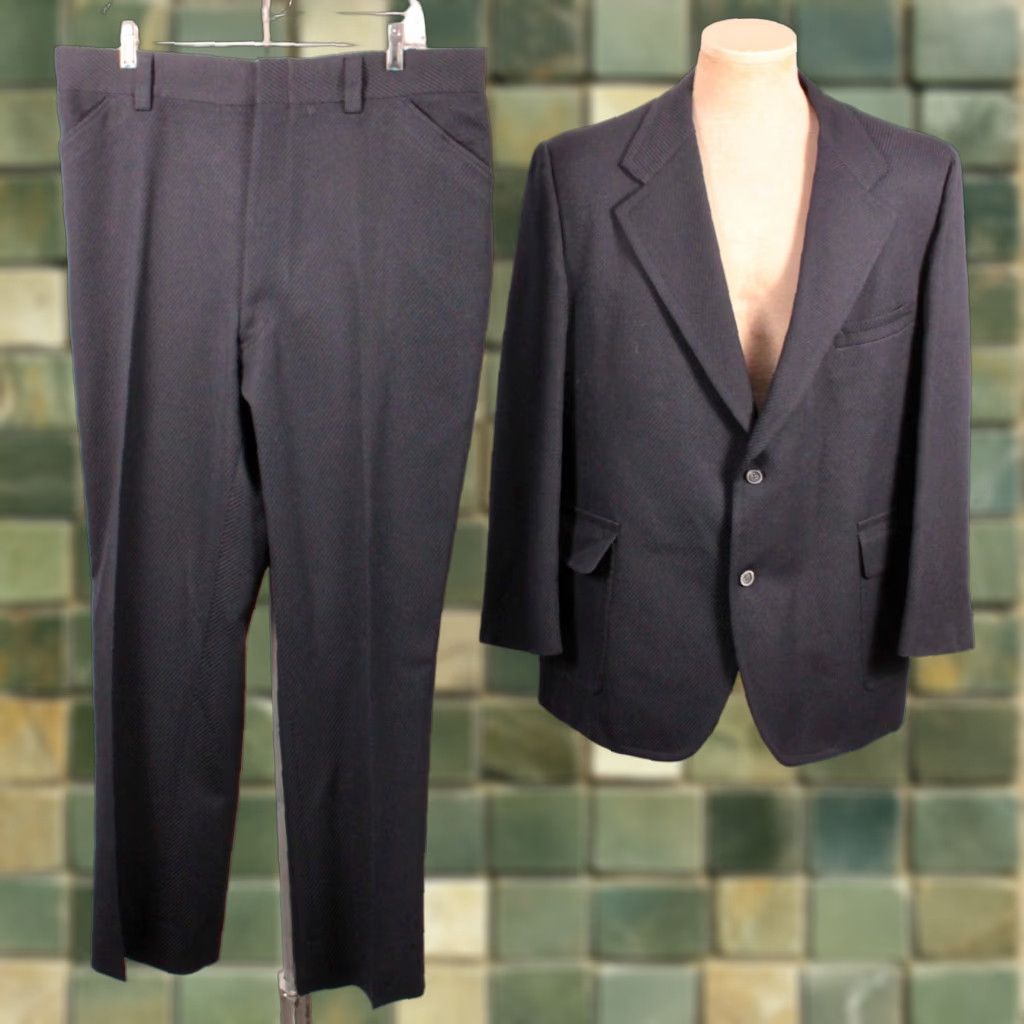 Vintage VINTAGE Mens VTG 70s 2 PC Navy Blue Polyester Leisure Suit Sz L 1970s Disco Cricketeer Size 42R - 1 Thumbnail