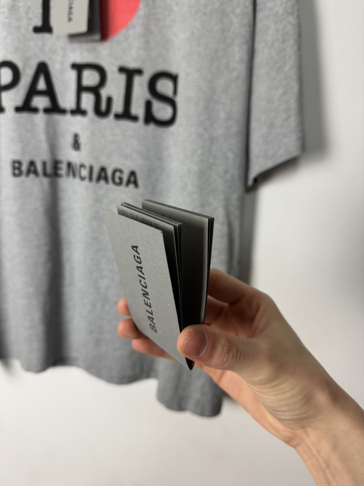Balenciaga BNWT Balenciaga “I Love Paris” Oversized Tee Luxury Designer Size US M / EU 48-50 / 2 - 9 Thumbnail