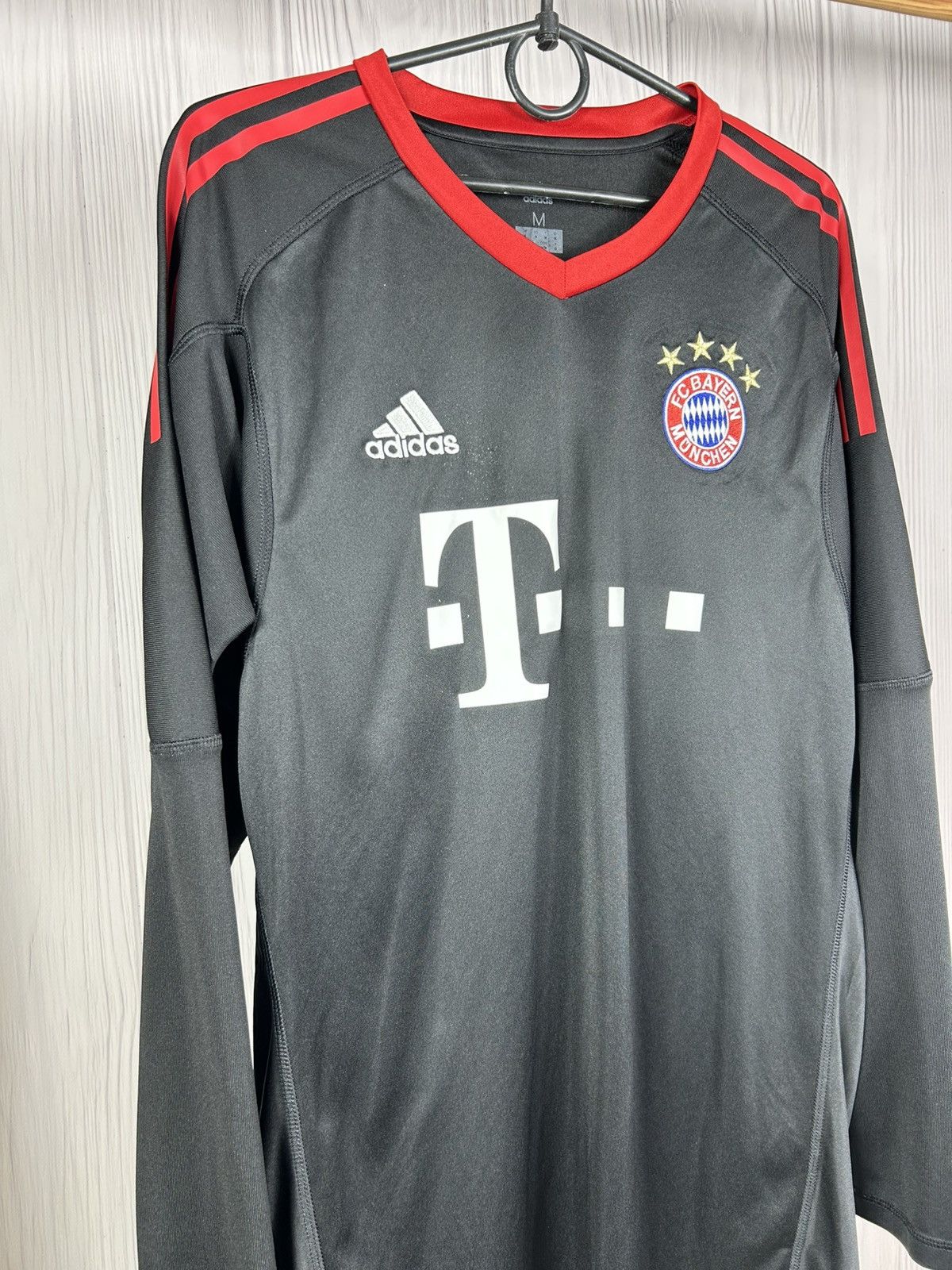 Adidas BAYERN 2017/18 #1 NEUER GOALKEEPER FOOTBALL SHIRT Adidas Size US M / EU 48-50 / 2 - 3 Thumbnail