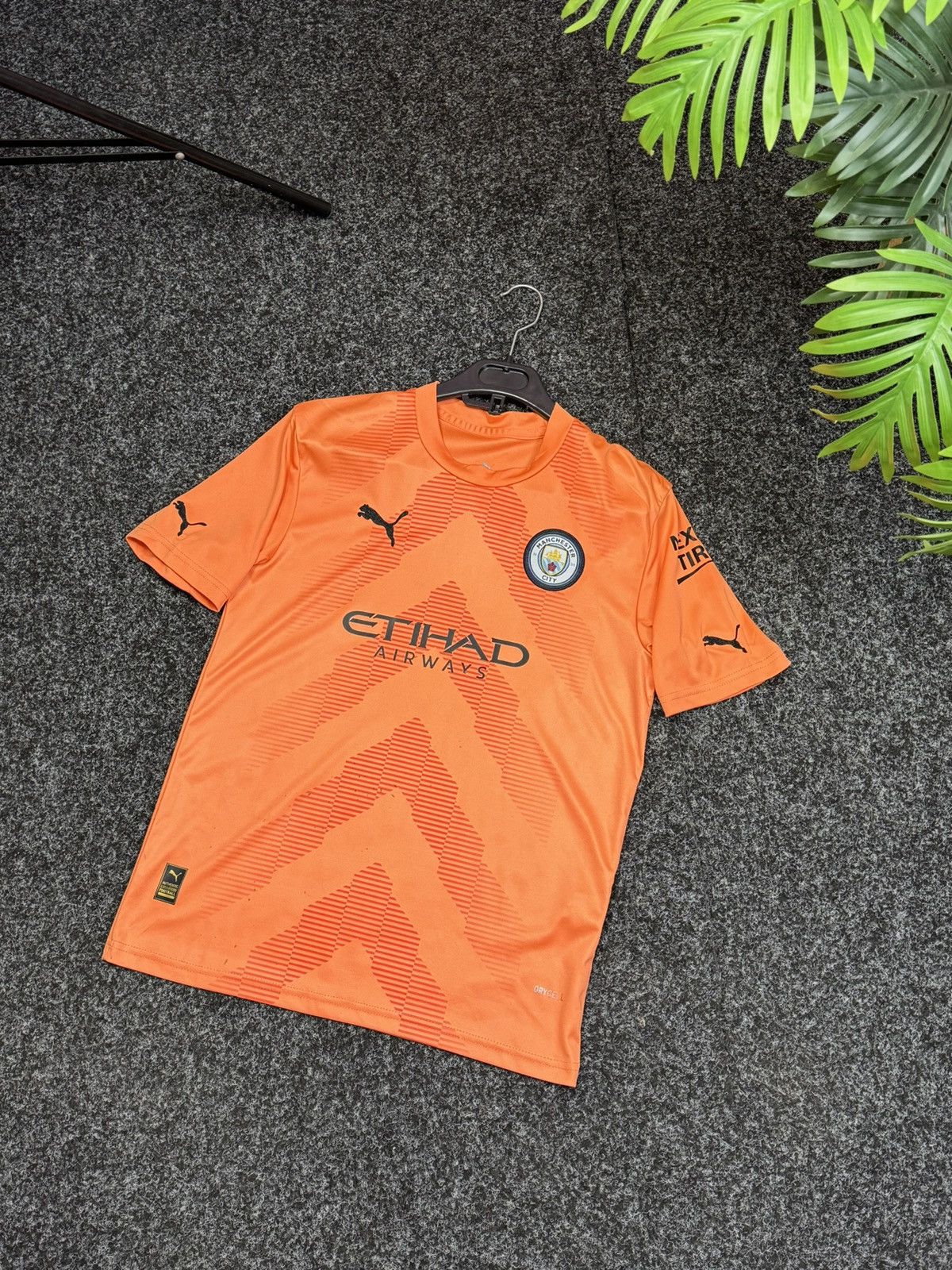 Puma Manchester City T-Shirt Tee Soccer Jersey 2022-23 size XS Size US XS / EU 42 / 0 - 1 Thumbnail