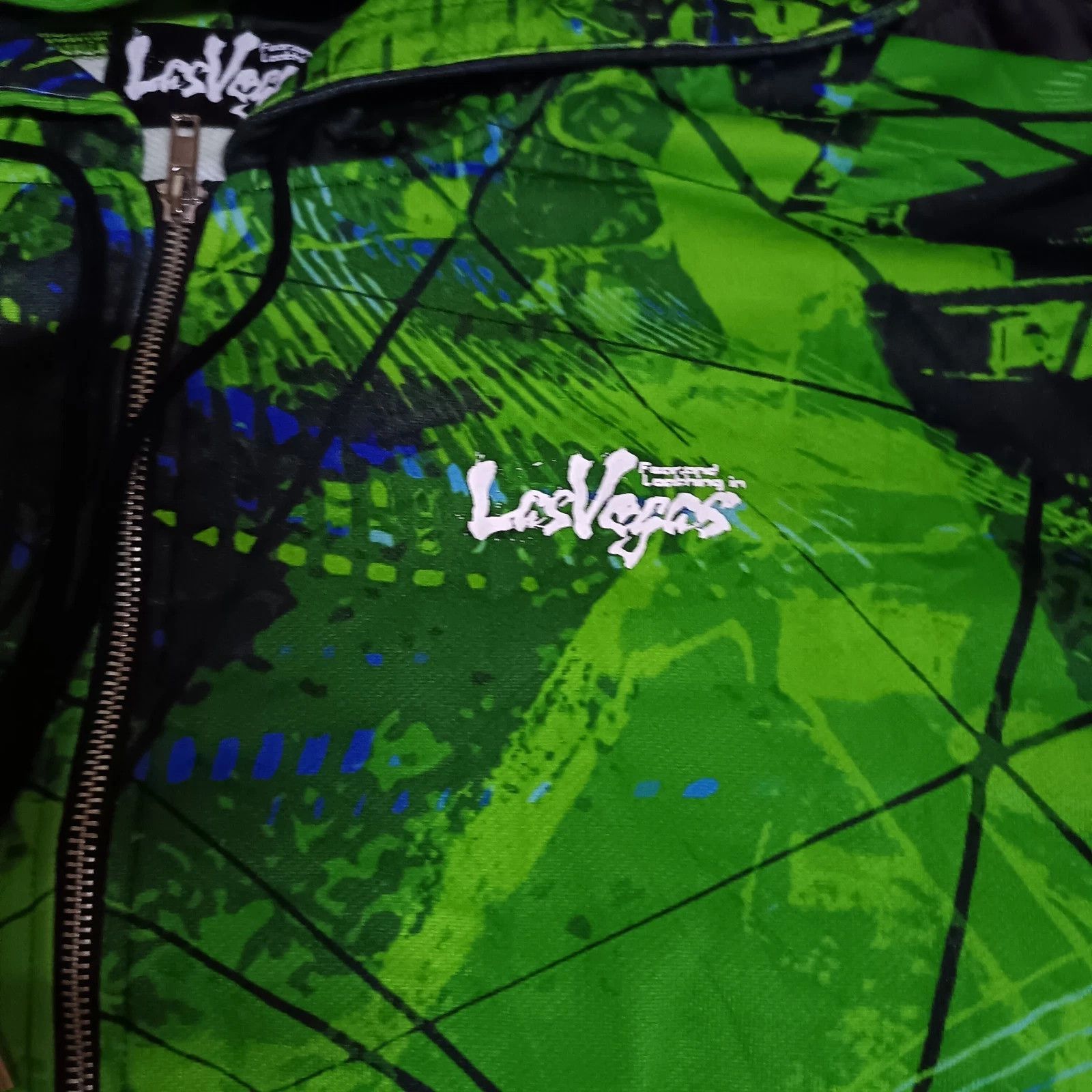 Japanese Brand Fear and Loathing in Las Vegas Japanese Band Hoodie Anime Size US L / EU 52-54 / 3 - 2 Thumbnail