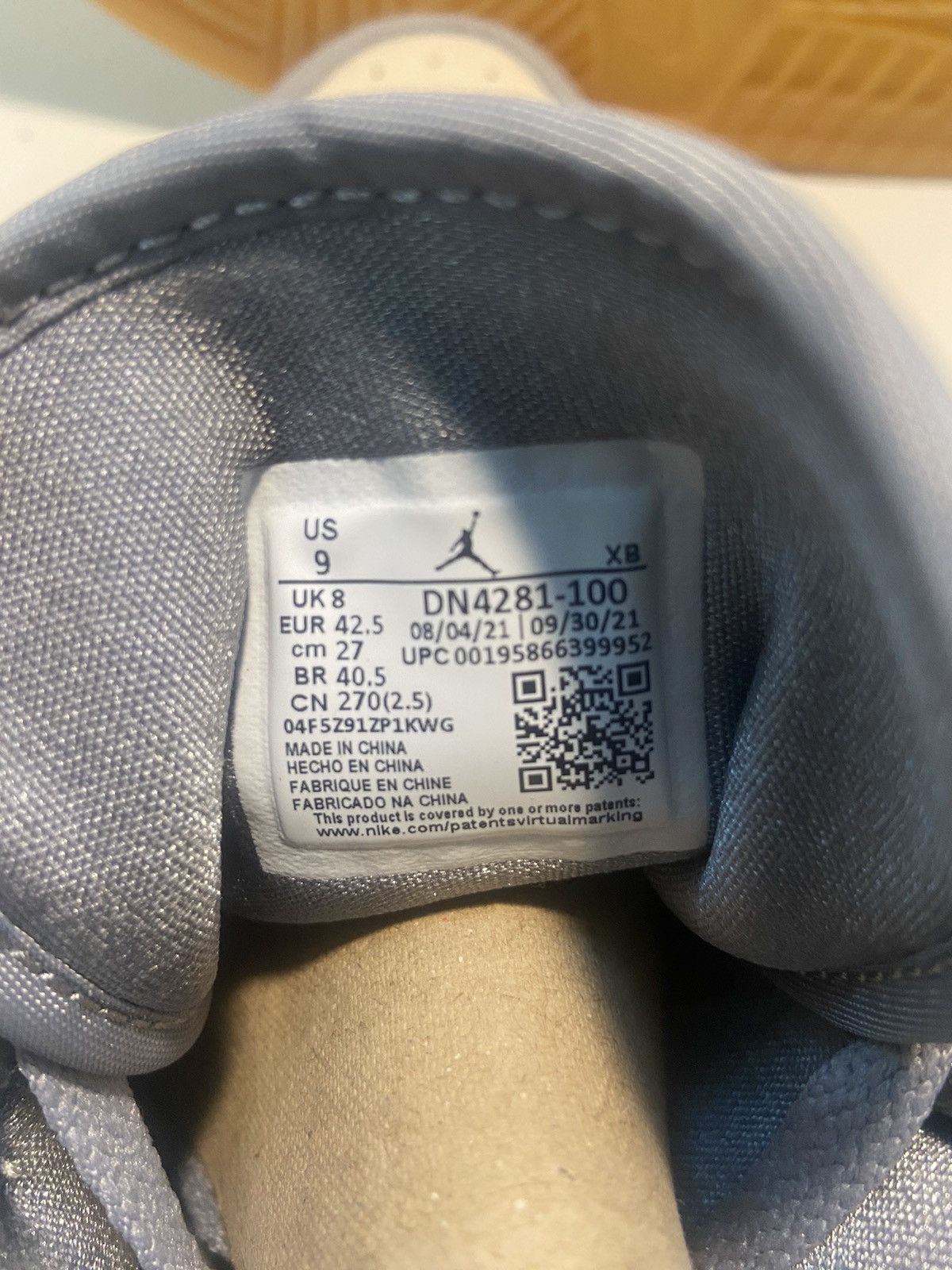 Jordan Brand Air Jordan 1 Mid Coconut Milk Size US 9 / EU 42 - 6 Thumbnail