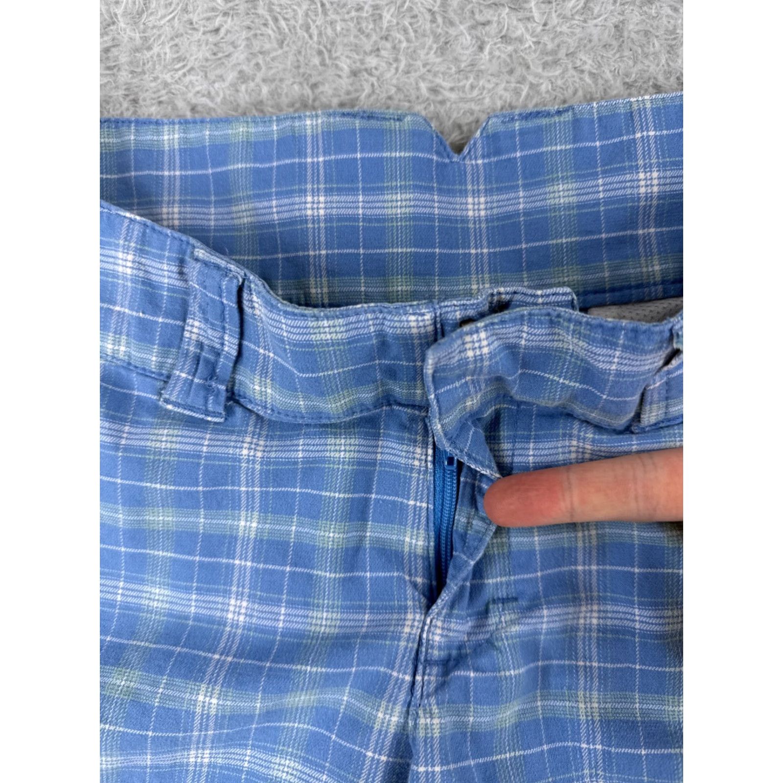 The North Face The North Face Shorts Women Regular 6 Blue Plaid Cotton Blend Knit Chino Golf 30x10 Size 28" / US 6 / IT 42 - 6 Thumbnail