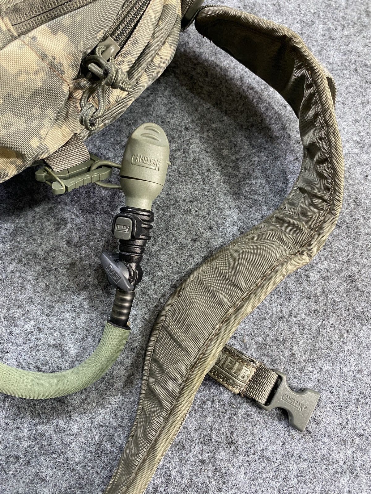 Other Camelbak Maximum Gear Cordura Military Pixel Camo Hydration Size ONE SIZE - 9 Thumbnail
