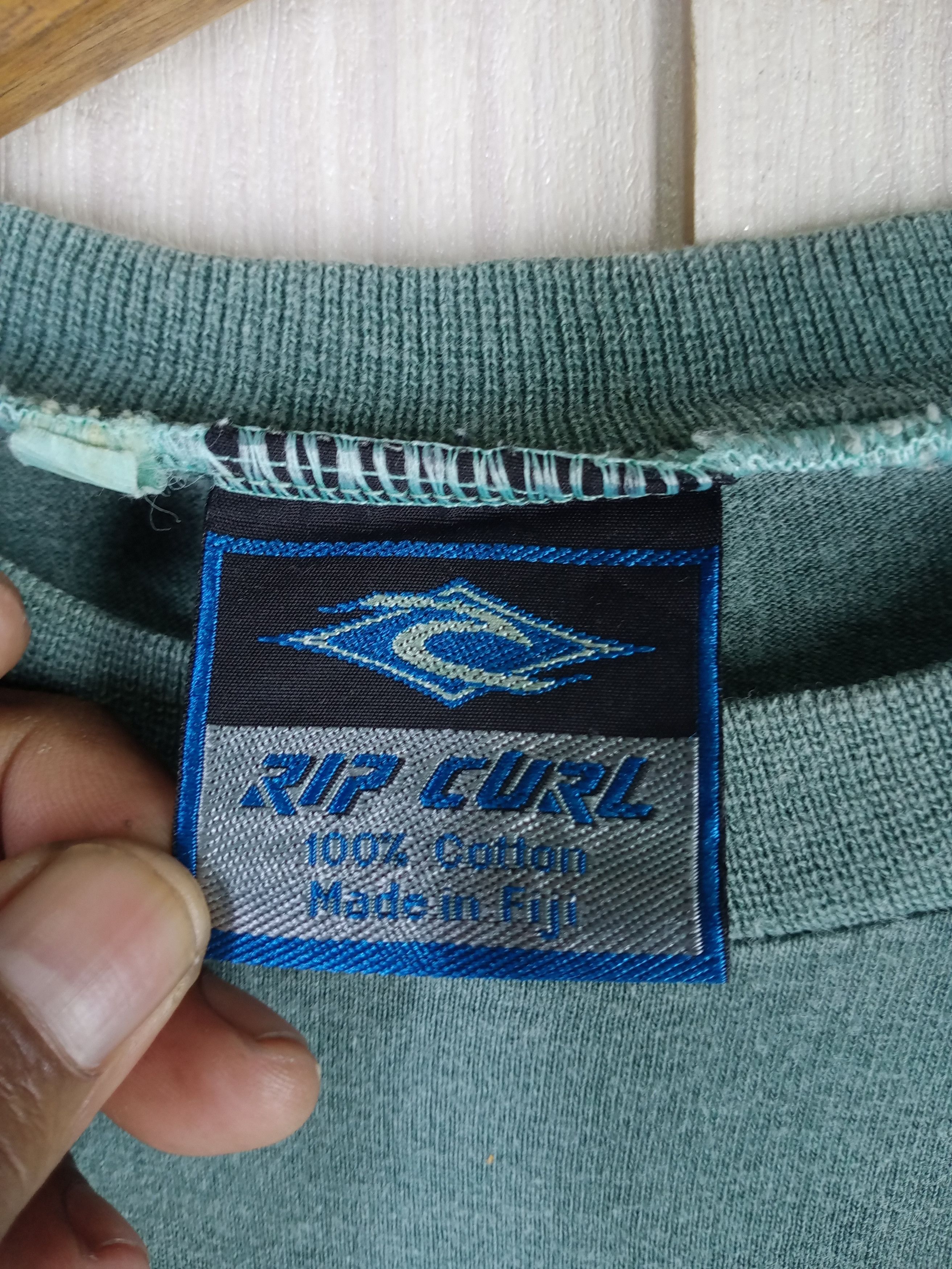 Rip Curl Vintage 90s Ripcurl Destroy Waves Not Beaches Tee Size US L / EU 52-54 / 3 - 8 Thumbnail