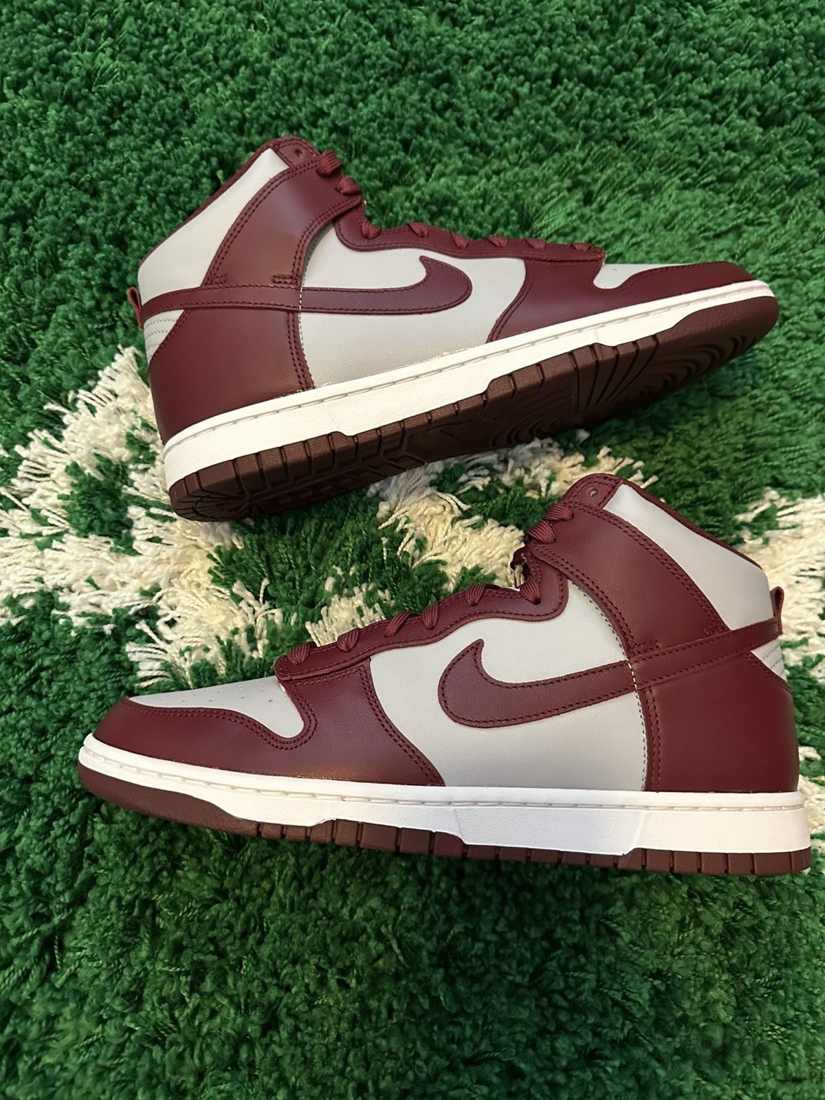 Nike Nike Dunk Hi Beetroot Sneakers 11 Size US 11 / EU 44 - 2 Thumbnail