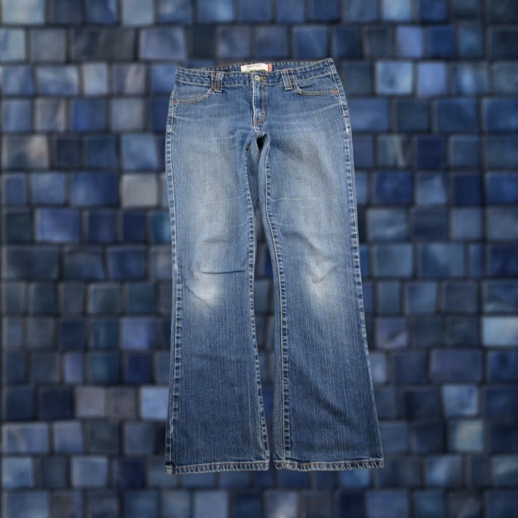 Levi's VINTAGE Levi's 525 Bootcut Jeans Women 12 Blue Denim Stretch 5-Pocket Read Size 34" / US 12 / IT 48 - 1 Thumbnail