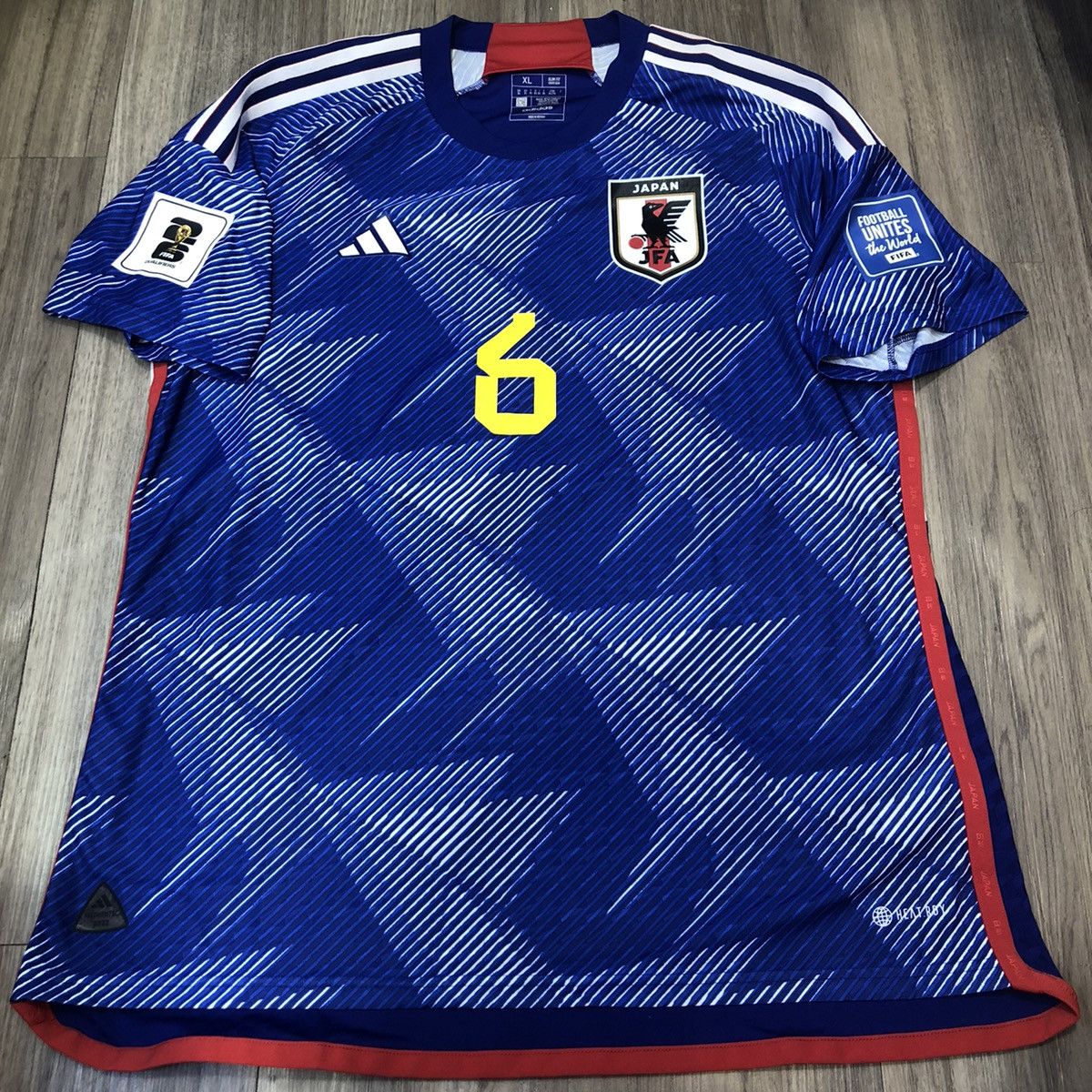 Japanese Brand Japan WC qualifiers player issue home shirt #6 Endo Size US XL / EU 56 / 4 - 1 Thumbnail