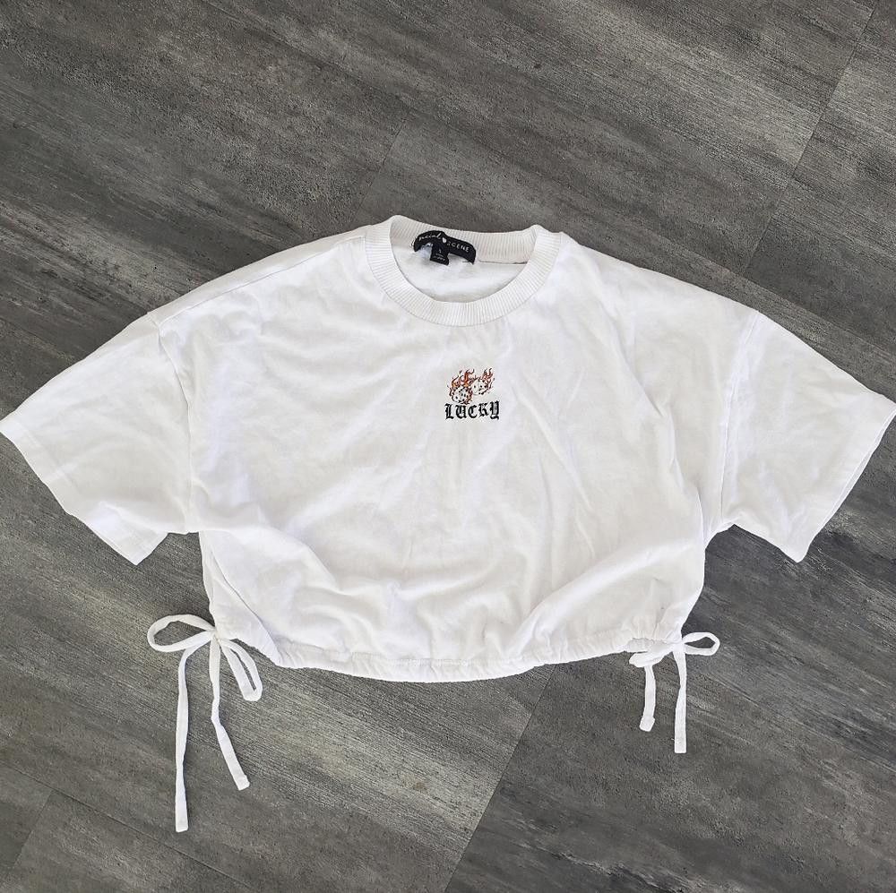 Designer White Lucky SS Cropped Short Sleeve Size S / US 4 / IT 40 - 1 Thumbnail