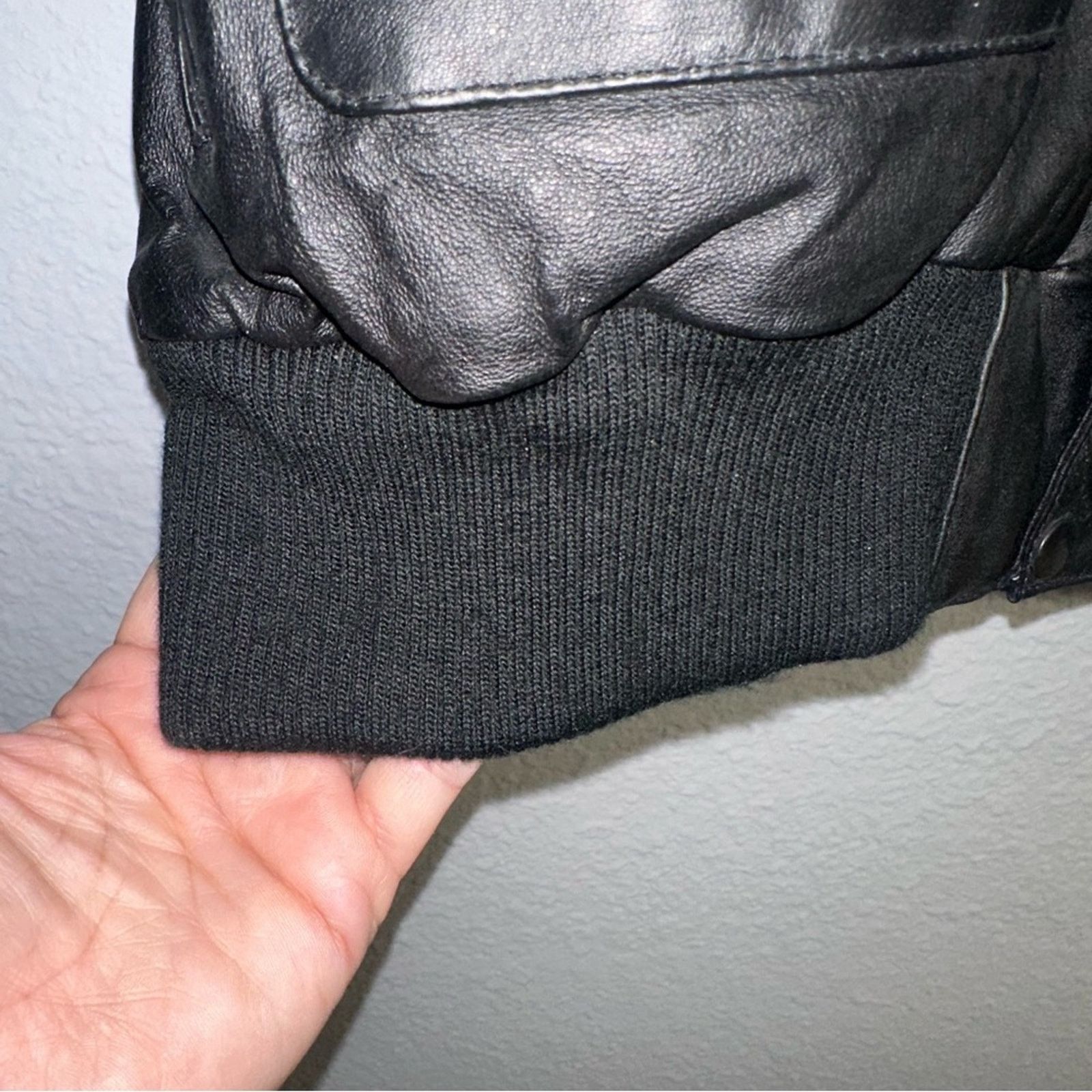 Men’s Burks Bay black Leather Jacket sz L Drilling Logo