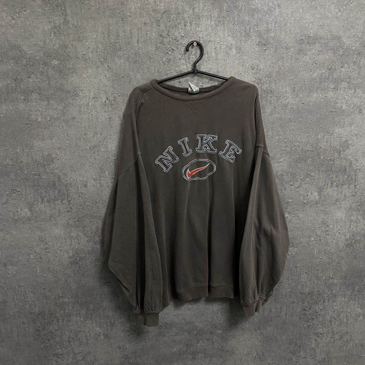 Nike 00s Vintage Nike Sweatshirt Big Logo Baggy Sweatshirt Size US XL / EU 56 / 4 - 1 Thumbnail