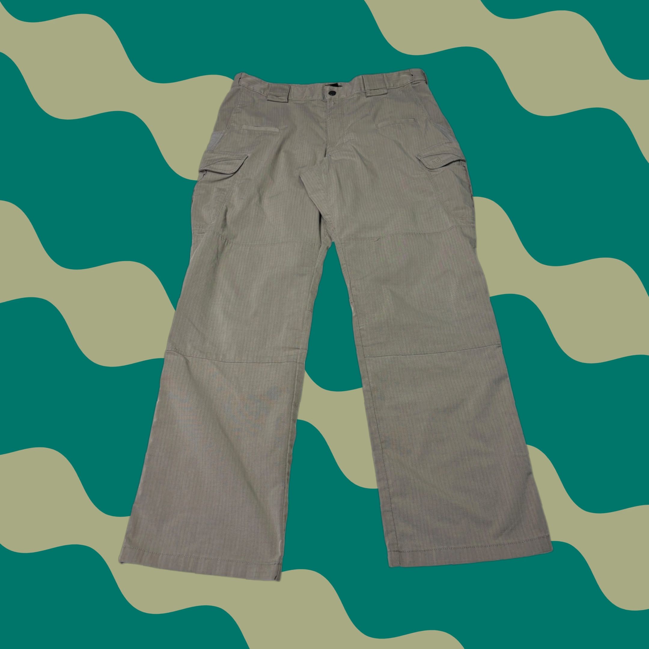 Vintage VINTAGE: No 5.11 Tactical MEN'S CARGO PANT Cargo Pants Beige 36x32 Regular Pockets Adjustable Waist Zipper Button Logo Canvas Workwear Outdoor Size US 36 / EU 52 - 1 Thumbnail