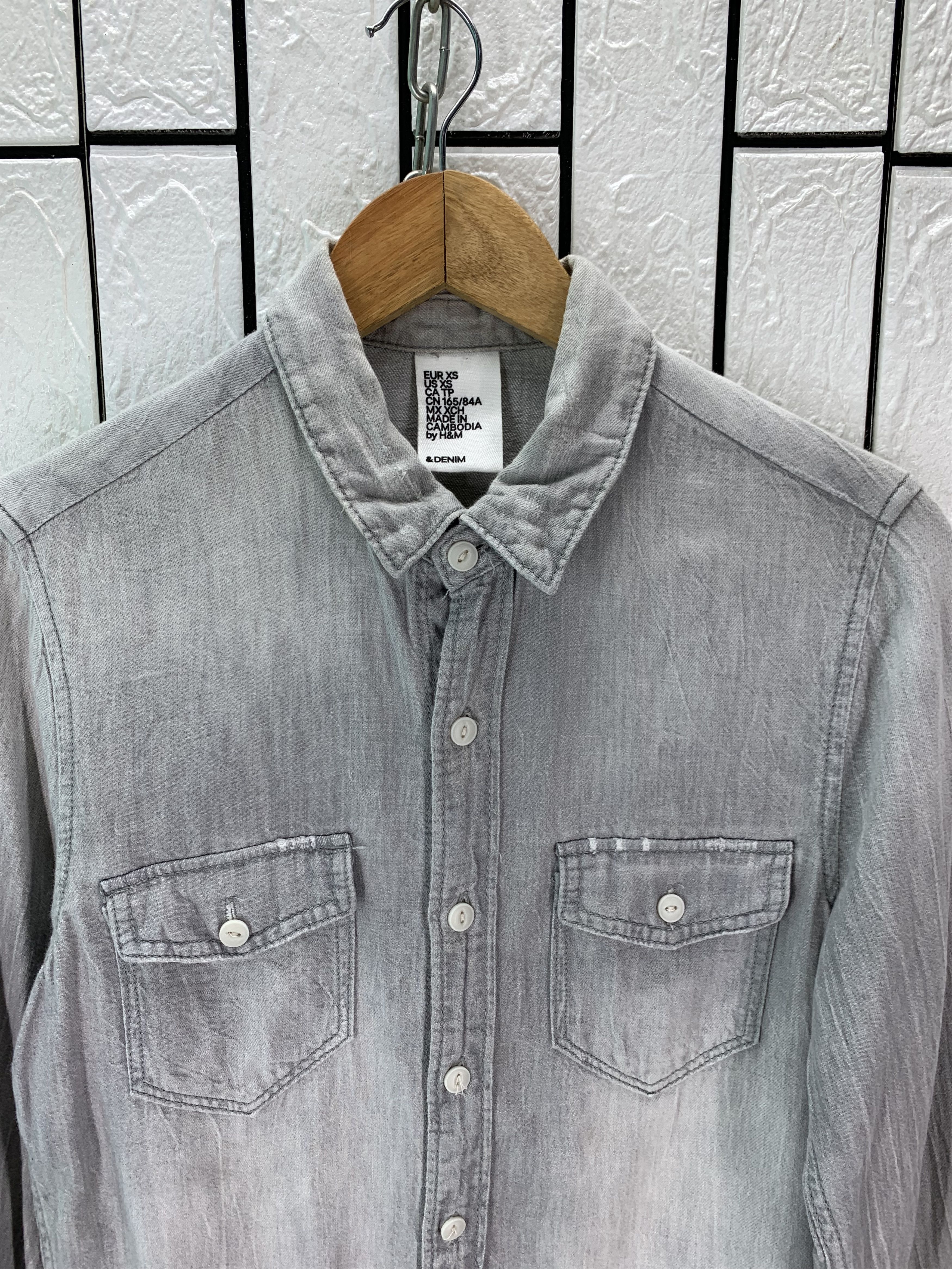 Vintage H&M Distressed Denim Shirt Button Size US S / EU 44-46 / 1 - 3 Thumbnail