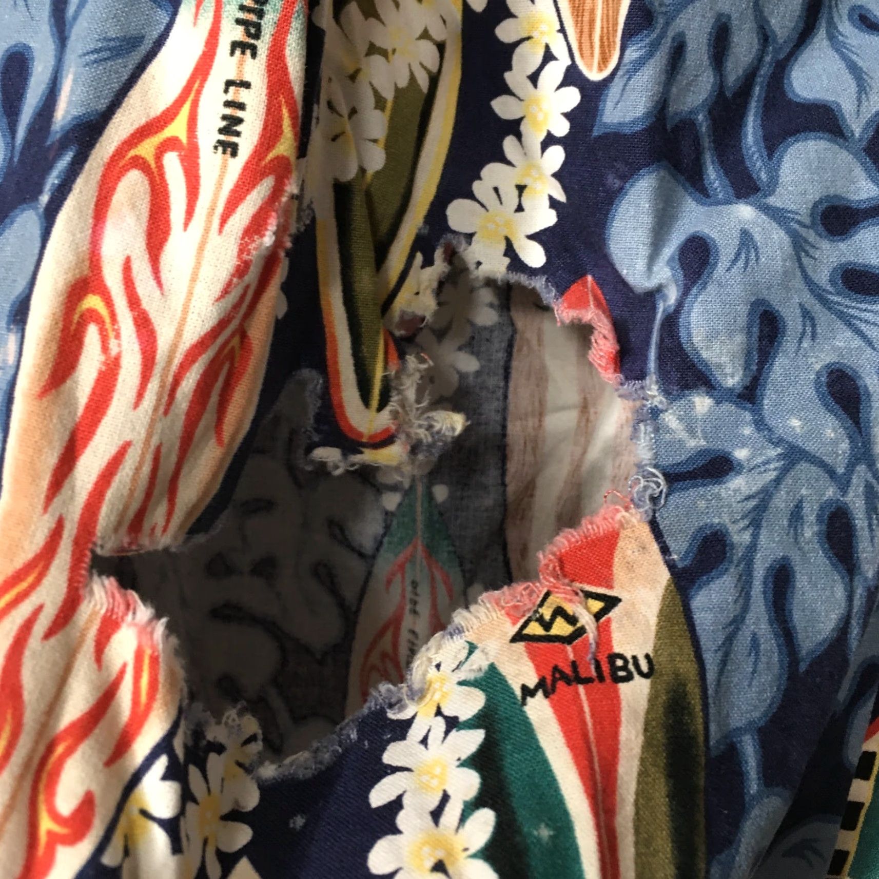 Vintage VINTAGE RJC Hawaiian Shirt Mens 2XL SURFER Lightweight distressed needs repairs Size US XXL / EU 58 / 5 - 2 Thumbnail