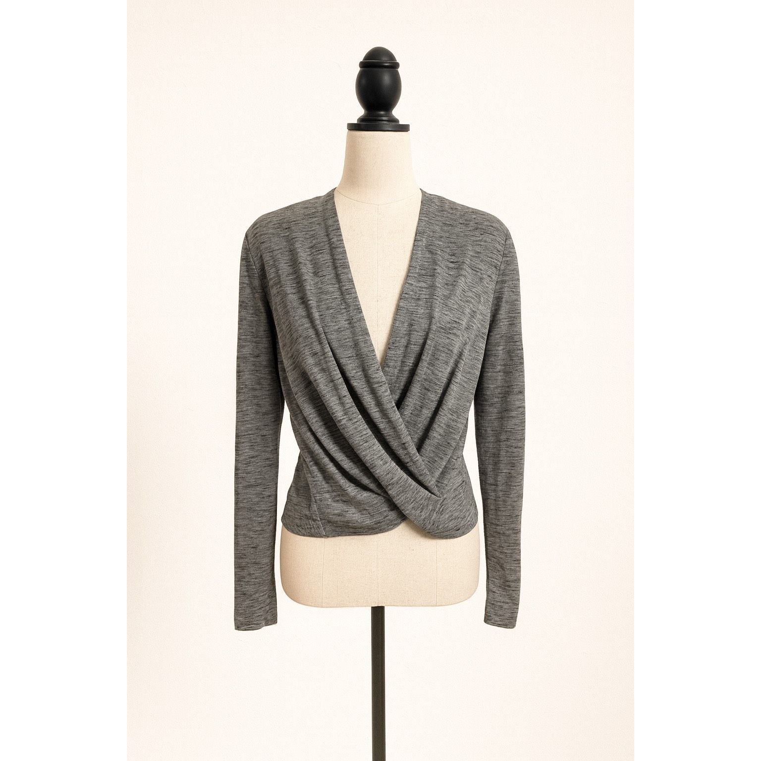 Karen Millen Karen Millen Gray Draped Twist Front Top | Long Sleeve | Zip Size M / US 6-8 / IT 42-44 - 1 Thumbnail