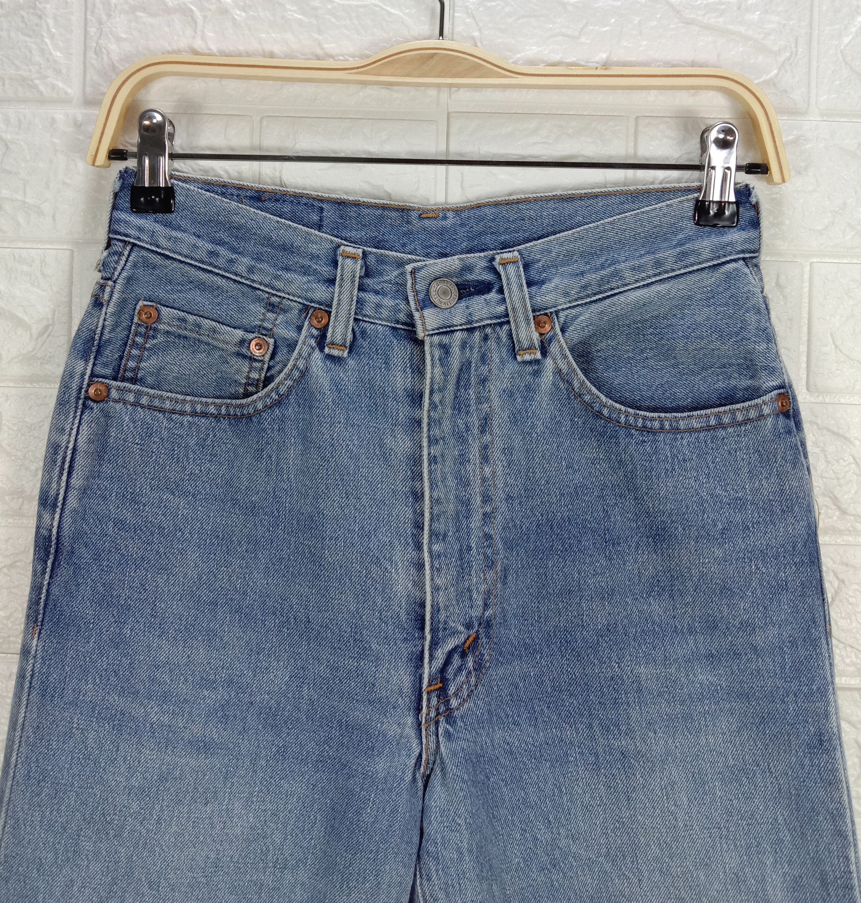 Levi's Vintage 90s Levi's 701 Big E Selvedge Jeans Blue Wash Denim Size 26" / US 2 / IT 38 - 2 Thumbnail