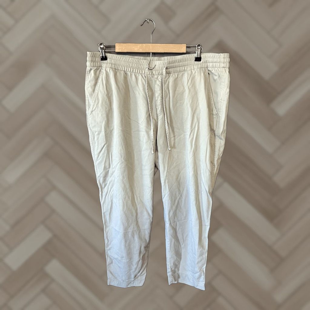 Gap Gap Womens Easy Pant Cropped Light Green XL Drawstring Pants Size 40" / US 18 - 1 Thumbnail