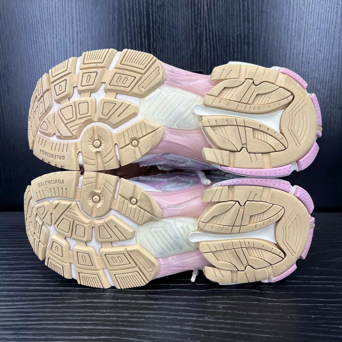 Balenciaga Balenciaga Runner Pink White 40 Size US 7 / EU 40 - 6 Thumbnail