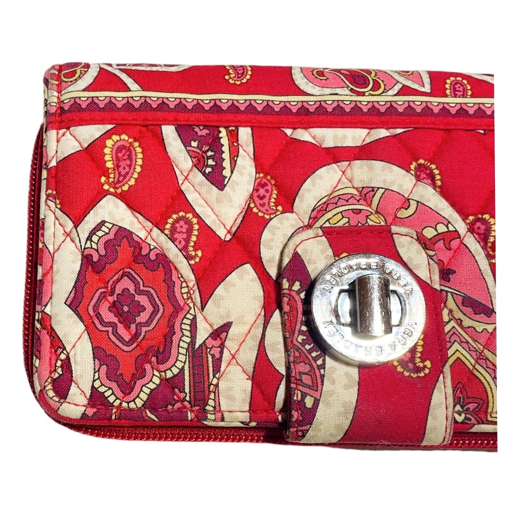 Vera Bradley Vera Bradley Rosy Posies Wallet Card Holder Women’s Pink Red Floral Turn-Lock Knit Cotton Quilted 5x8 in Hipster Medium Pink/Red Pattern Girls Womens Size ONE SIZE - 2 Thumbnail