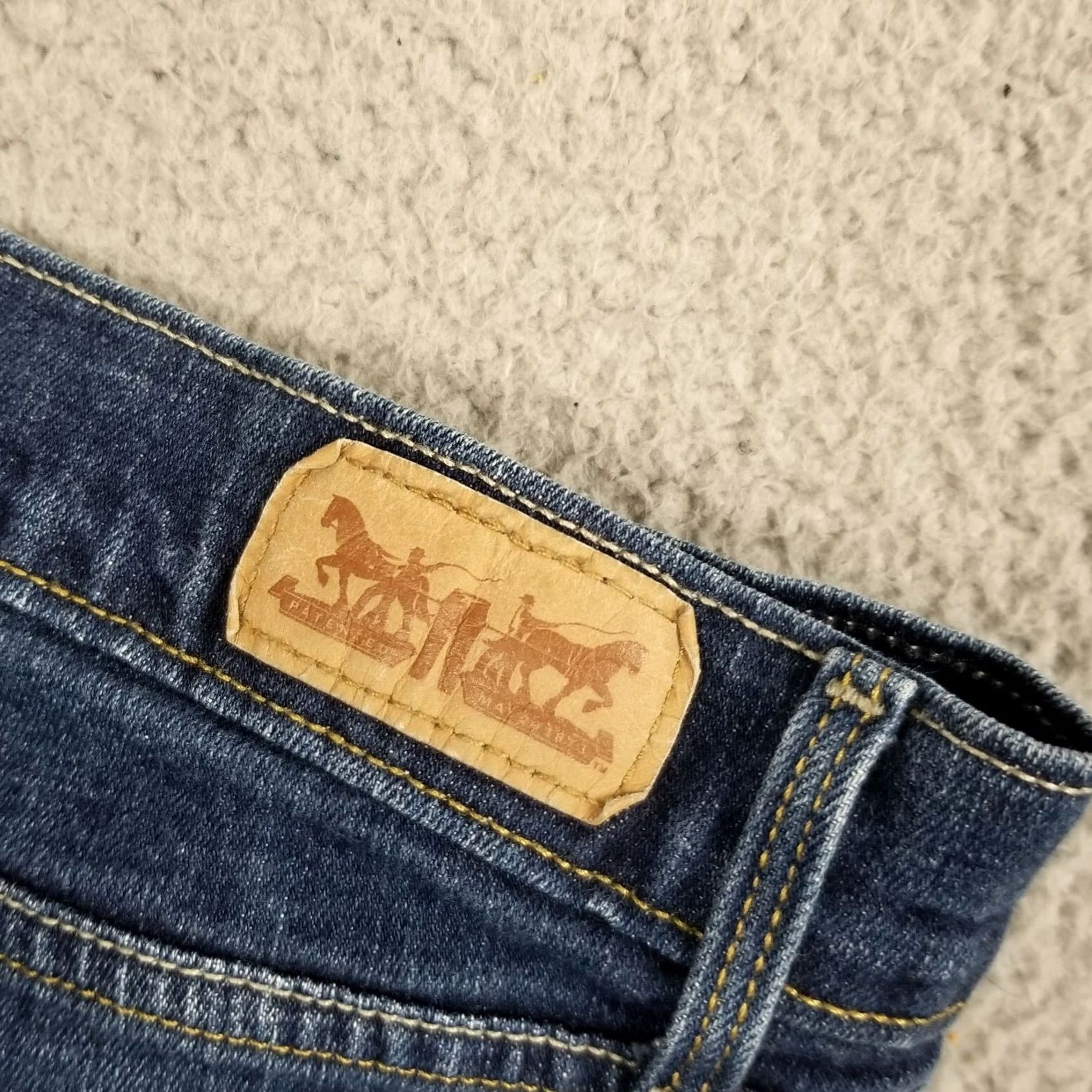 Levi's Levi's 515 Bootcut Jeans Womens 8 Dark Denim Western Light Wash Ranch Whiskers Jeans Regular 5-Pocket Blue Vintage Mens? Size 30" / US 8 / IT 44 - 3 Thumbnail