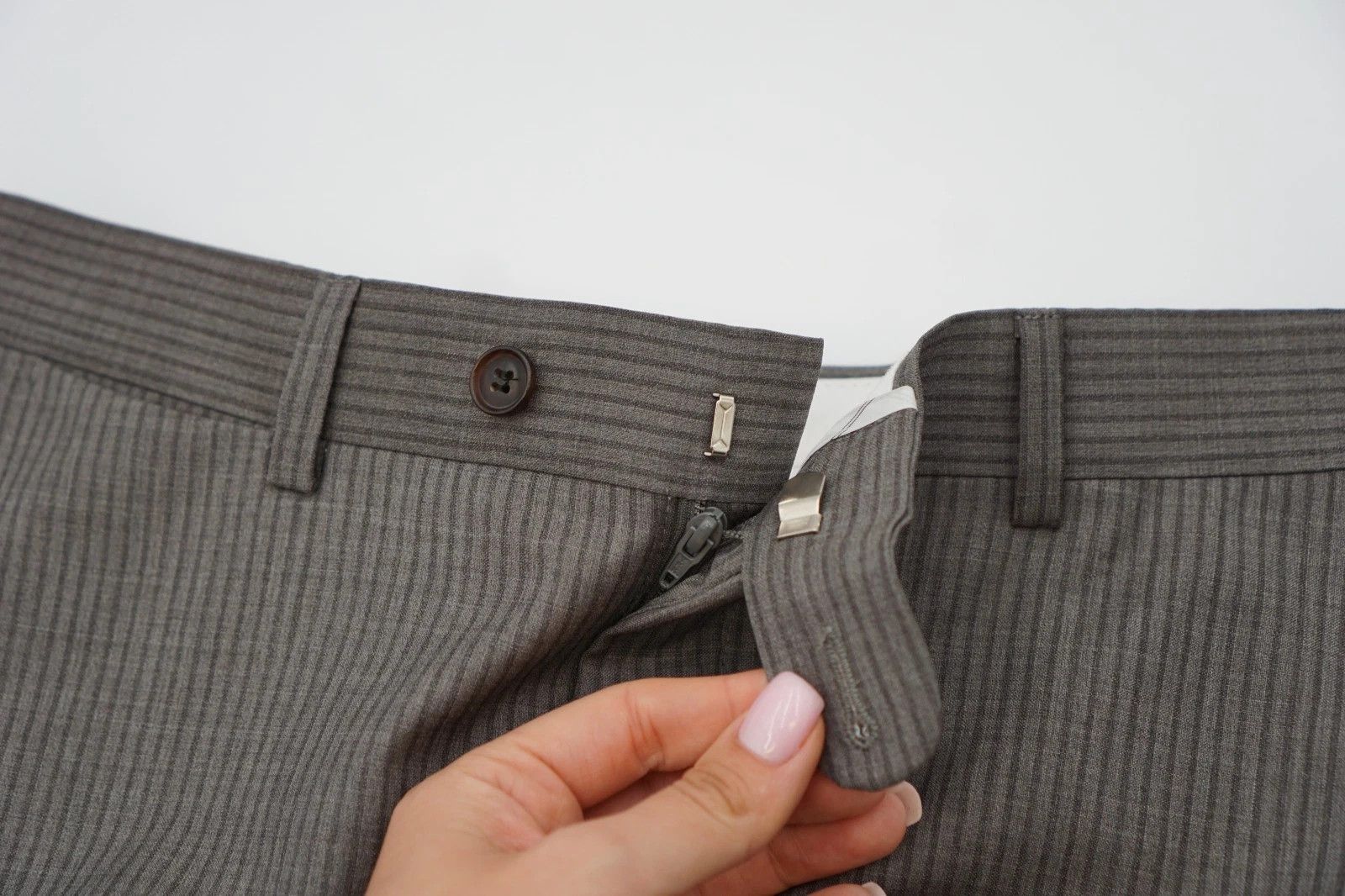Suitsupply Men Suitsupply Trousers Grey Pure Wool Striped Size UK/US38 Size 38R - 3 Thumbnail