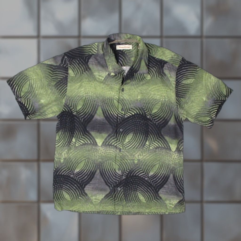 Tommy Bahama Tommy Bahama Shirt Mens Large Green Silk Button Up Hawaiian Abstract Camp Tiki Size US L / EU 52-54 / 3 - 1 Thumbnail