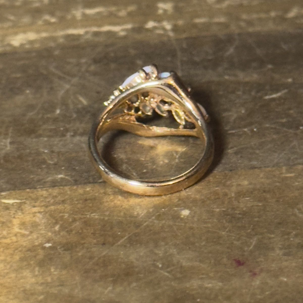 Vintage Vintage O.C Tanner 18KHGE Opal vine ring Size ONE SIZE - 8 Thumbnail