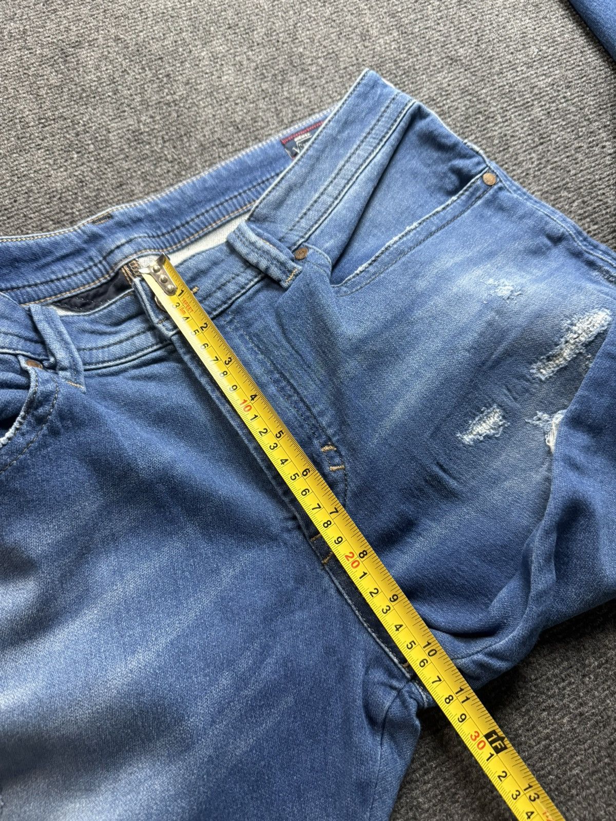 Diesel 00s Y2K Diesel Distressed Jeans Slim Stretch Denim Blue Size US 32 / EU 48 - 21 Thumbnail