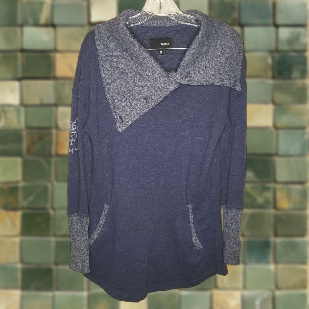 Hurley VINTAGE Hurley Women's Sweater Long Sleeve Pullover Size Medium Purple Women's Apparel Size M / US 6-8 / IT 42-44 - 1 Thumbnail