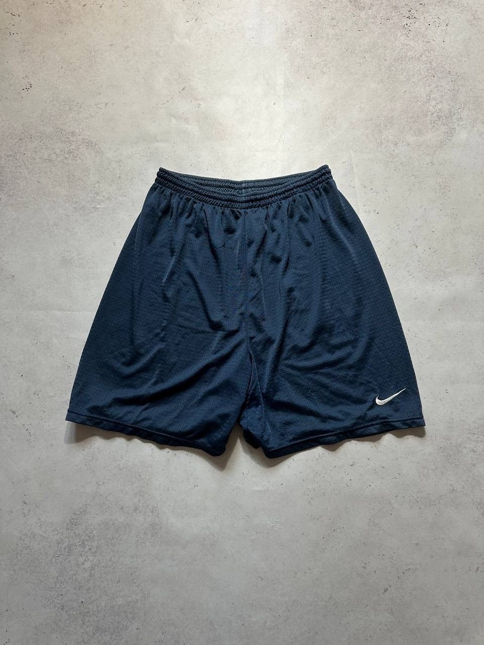 Nike × Vintage Vintage Nike Swoosh Shorts Y2K L Size US 34 / EU 50 - 2 Thumbnail