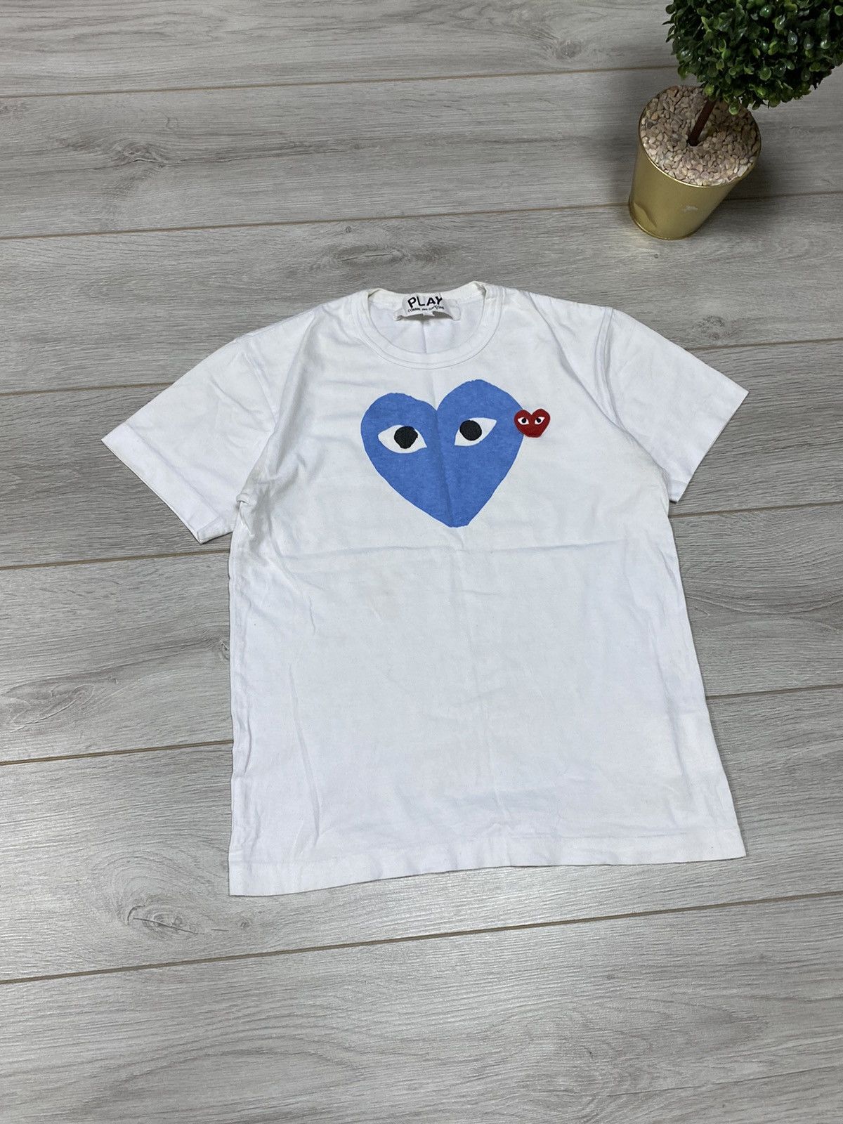 Comme des Garcons PLAY PLAY Comme des garçons vintage big heart t-shirt Size US S / EU 44-46 / 1 - 1 Thumbnail