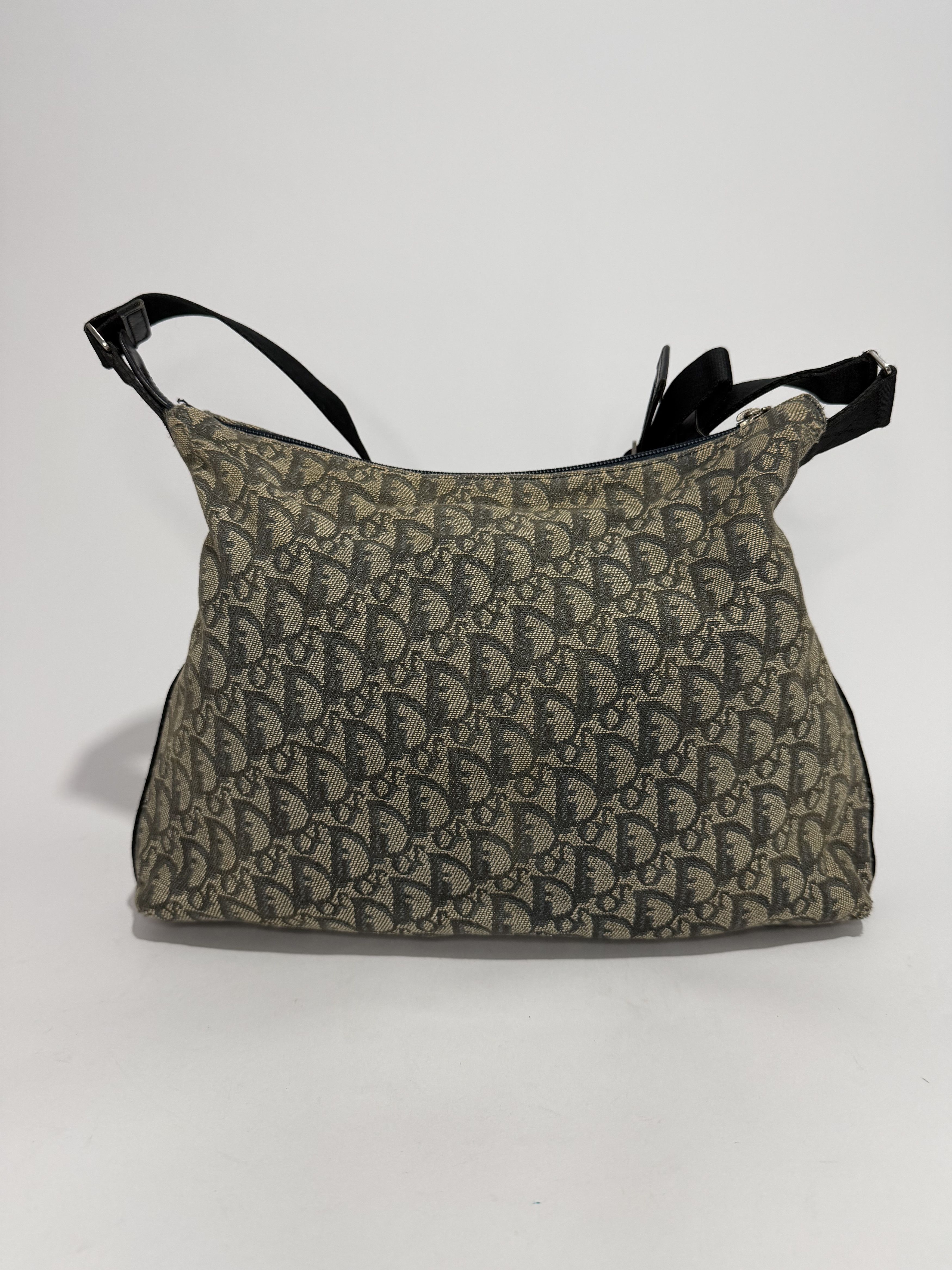 Dior CHRISTIAN DIOR Monogram Messenger Olive Size ONE SIZE - 1 Thumbnail