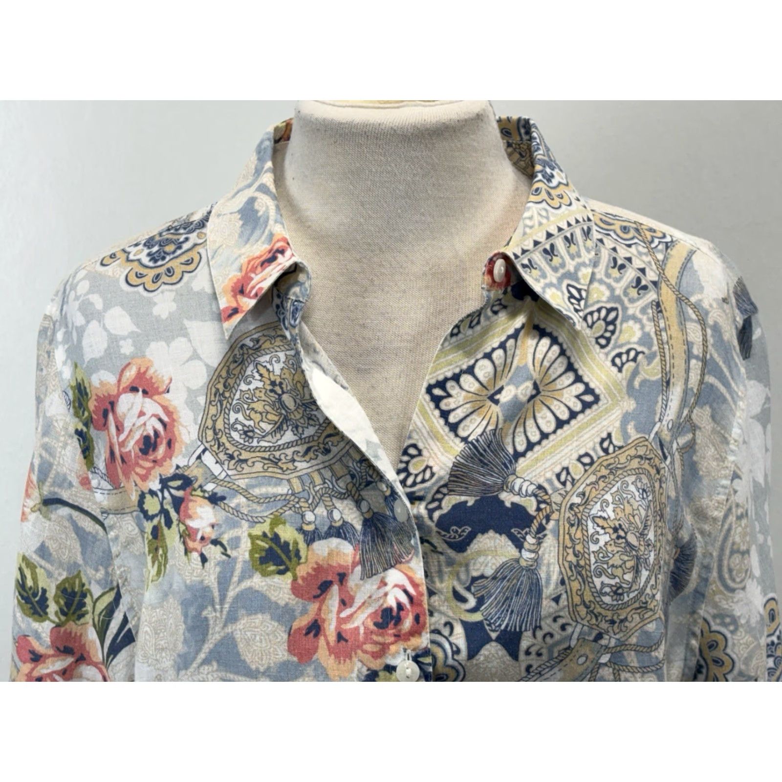 Vintage Chicos No Iron Linen Tunic Shirt Women’s XL Blue Floral Paisley Button Up Shirt Size XL / US 12-14 / IT 48-50 - 5 Thumbnail