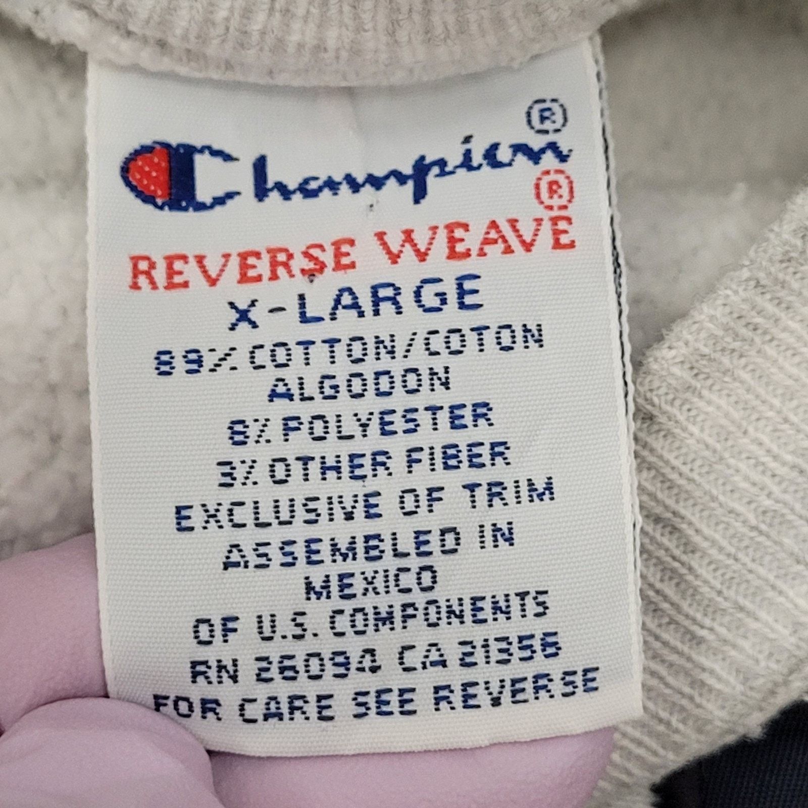 Champion VTG Champion Reverse Weave Notre-Dame Thick Sweatshirt L/XL Size US XL / EU 56 / 4 - 13 Thumbnail