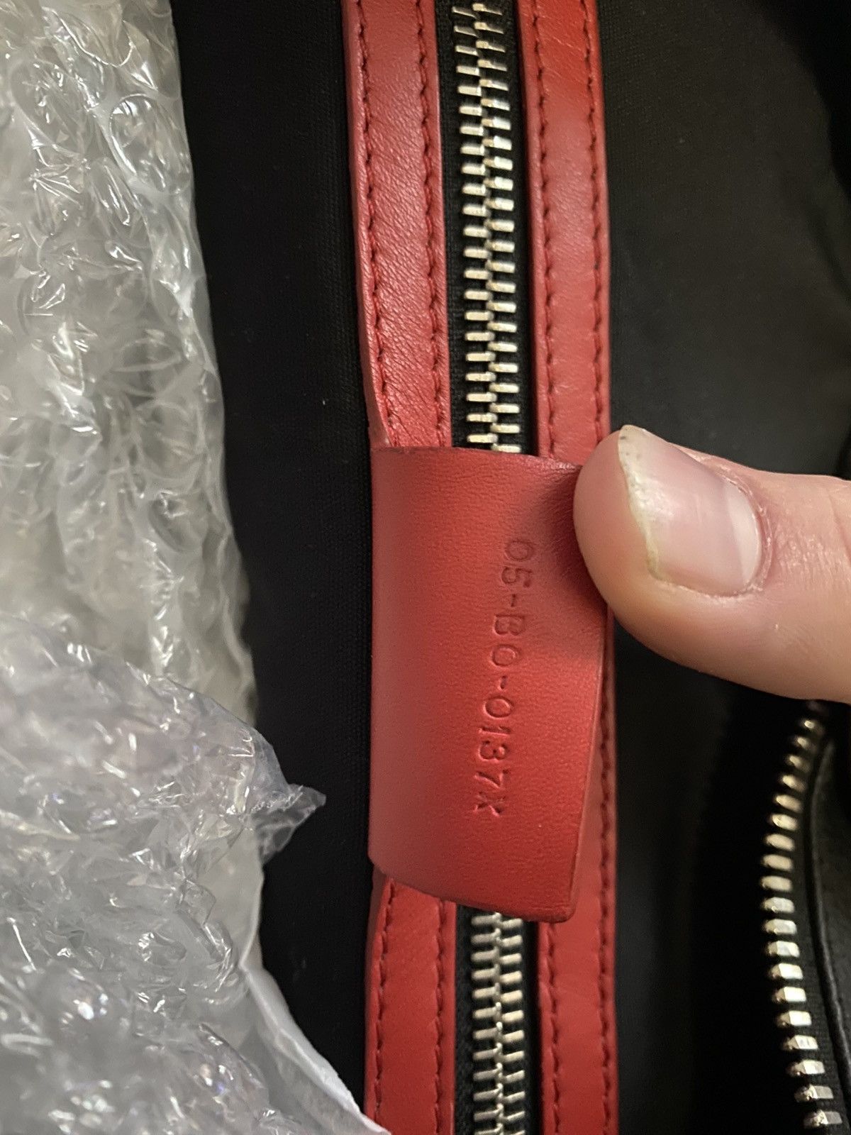 1/1 Dior FW17 Runway Gradient Leather Black Messenger Bag