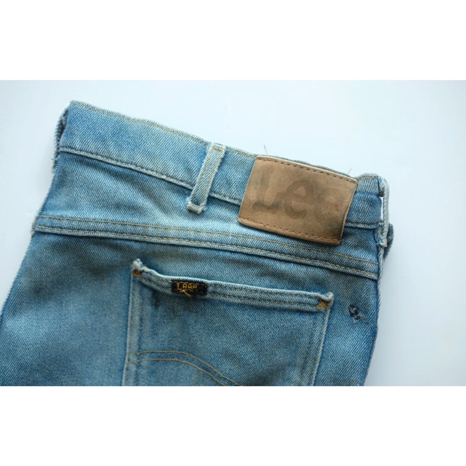 Lee LEE RIDERS 554 Y2K VTG BLUE DENIM JEANS 80s 90s MEN SZ 42x30 42x32 INSEAM 32" Vintage No Denim Jeans 5-Pocket Lee Made in USA Regular Men’s Size 42x30 Size US 42 / EU 58 - 4 Thumbnail