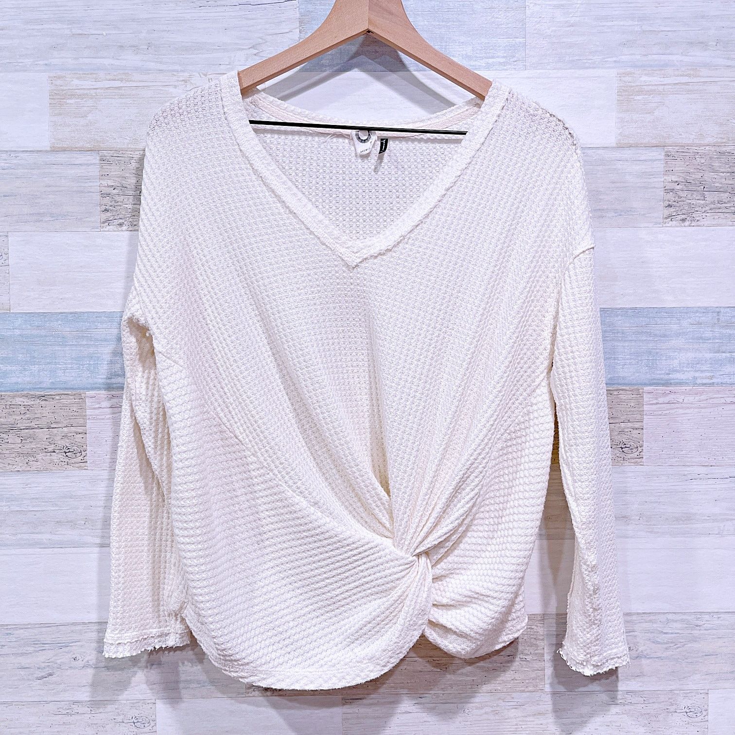 Anthropologie AKEMI + KIN Waffle Knit Twist Front Shirt Womens Small Size S / US 4 / IT 40 - 1 Thumbnail