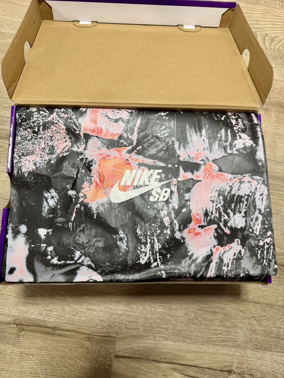 Nike SB Nike SB Dunk Low "Krampus" Size US 11 / EU 44 - 6 Thumbnail