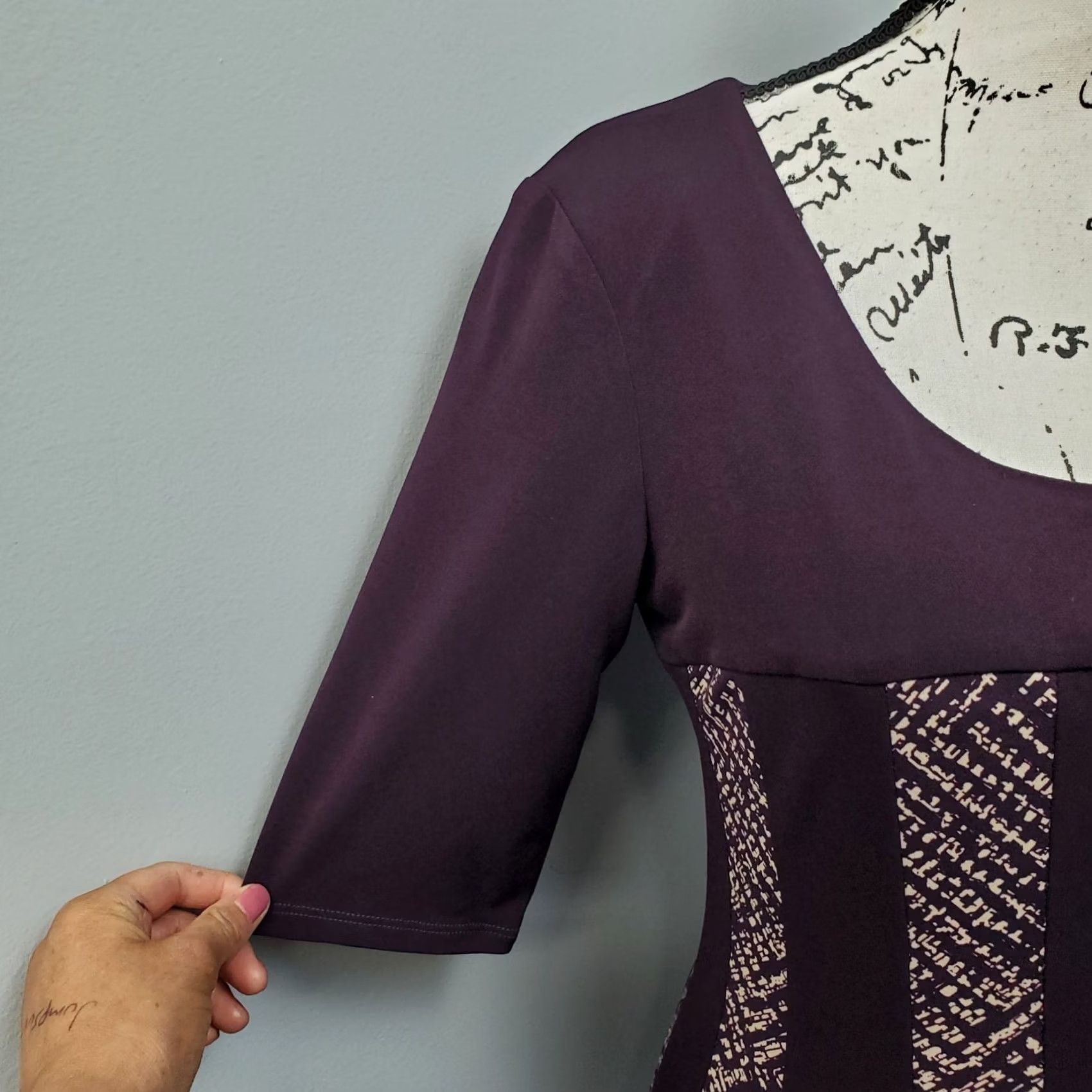 Vintage Connected Apparel Sheath Dress Womens Size 10P Purple Tan Stretch Scoop Neck Dress Size L / US 10 / IT 46 - 5 Thumbnail