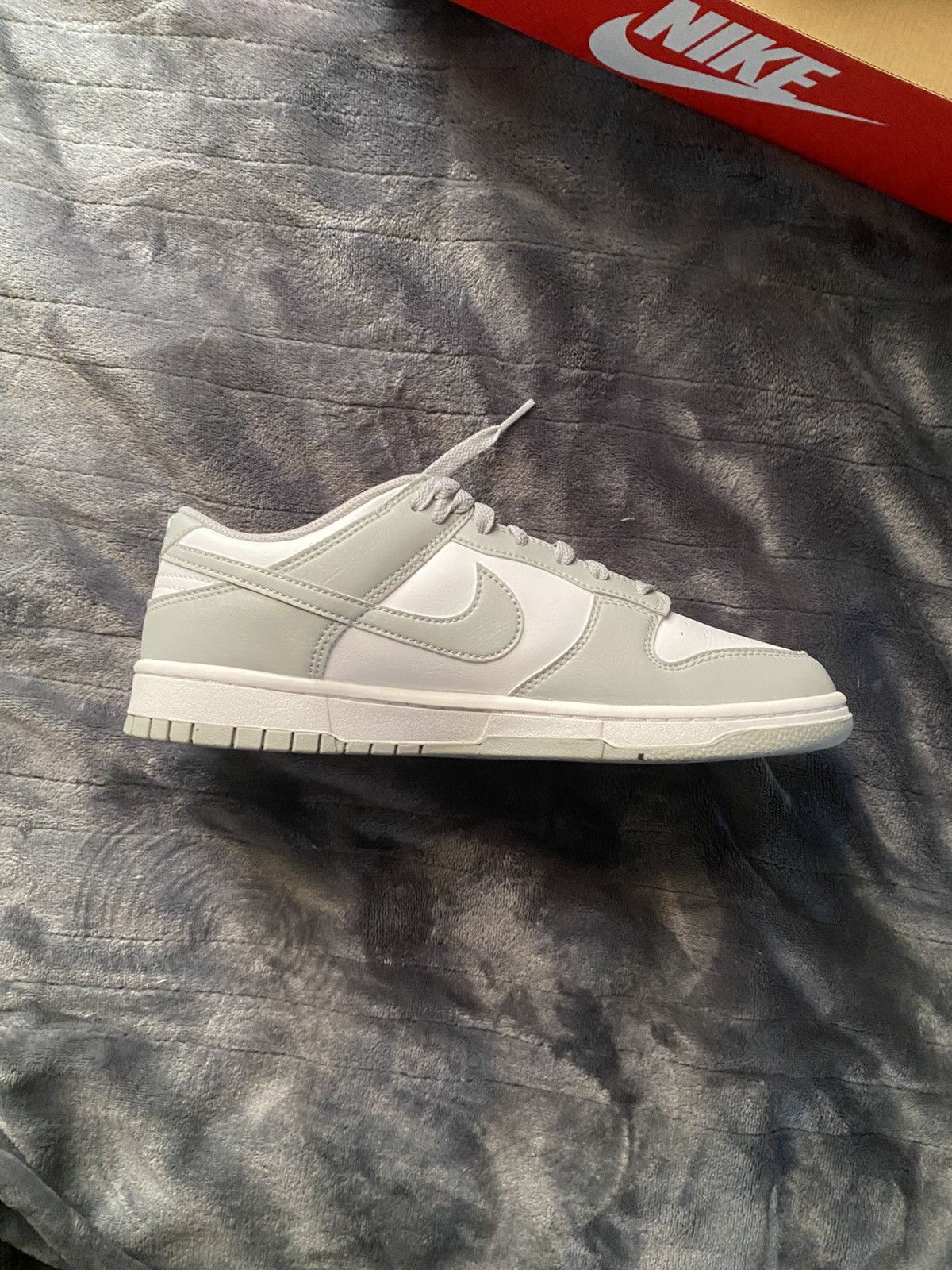 Nike NIKE DUNKS LOW GREY AND WHITE Size US 9.5 / EU 42-43 - 4 Thumbnail