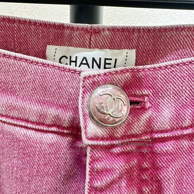 Chanel Chanel Pink old jeans Size 25" / US 0 / IT 36 - 5 Thumbnail