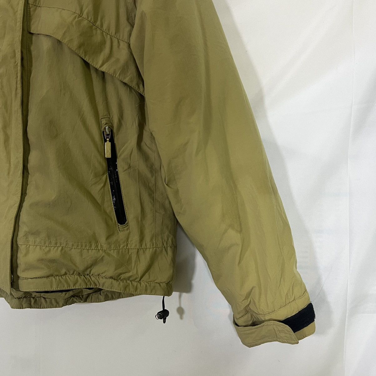 Moncler VINTAGE MONCLER GORPCORE JACKET Size US S / EU 44-46 / 1 - 4 Thumbnail