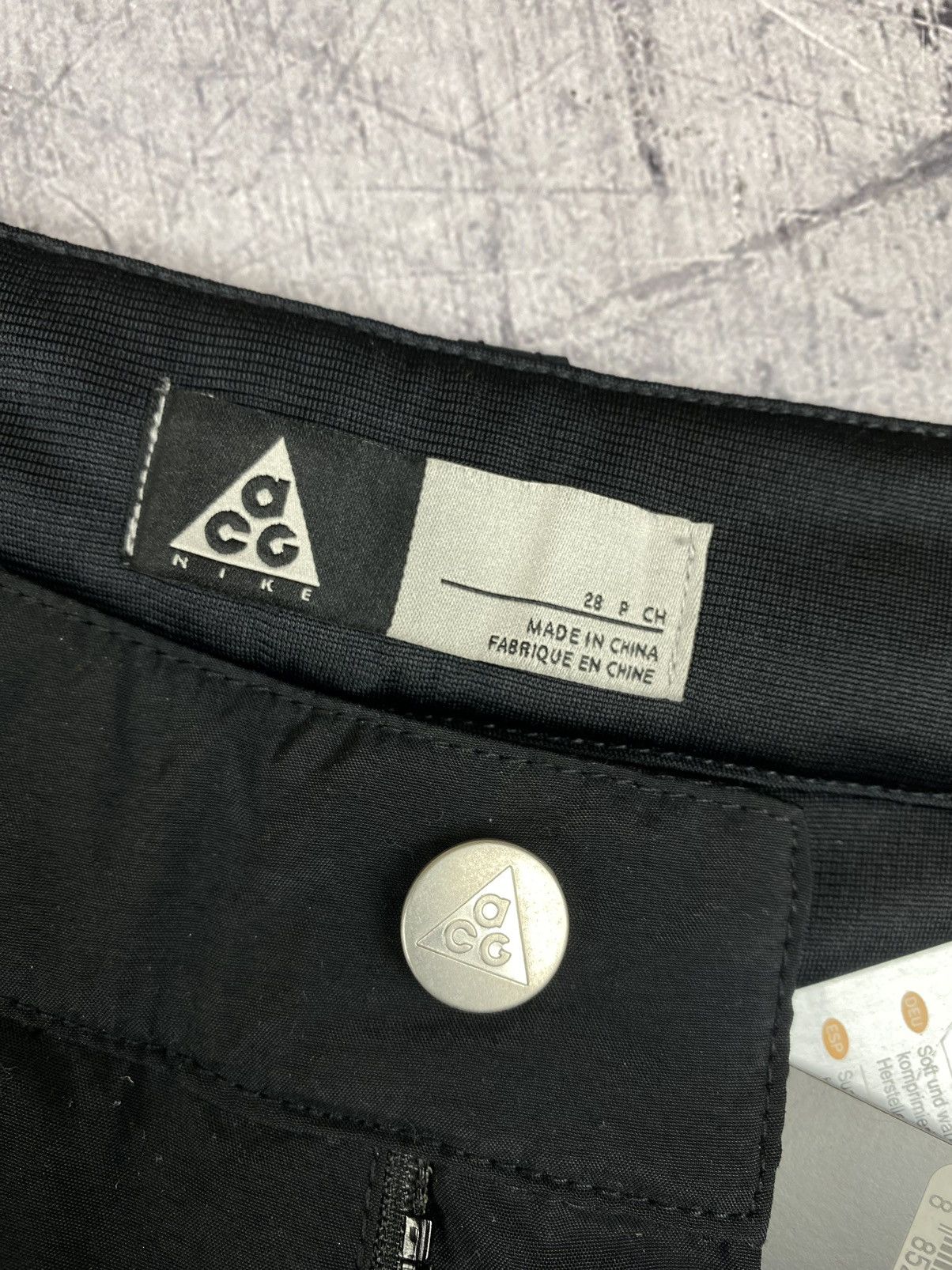 Nike Vintage Nike ACG Cargo Pants Outdoor Life Size 28 Size US 28 / EU 44 - 12 Thumbnail