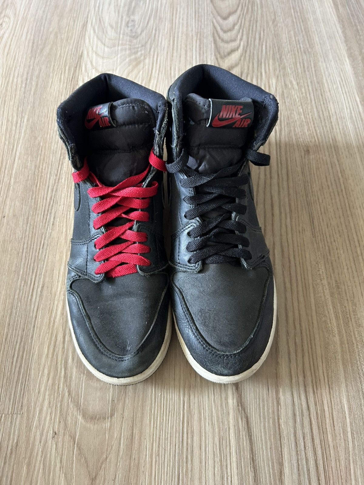 Jordan Brand Jordan 1 High Black Satin Gym Red Size 7Y Size US 7 / EU 40 - 2 Thumbnail